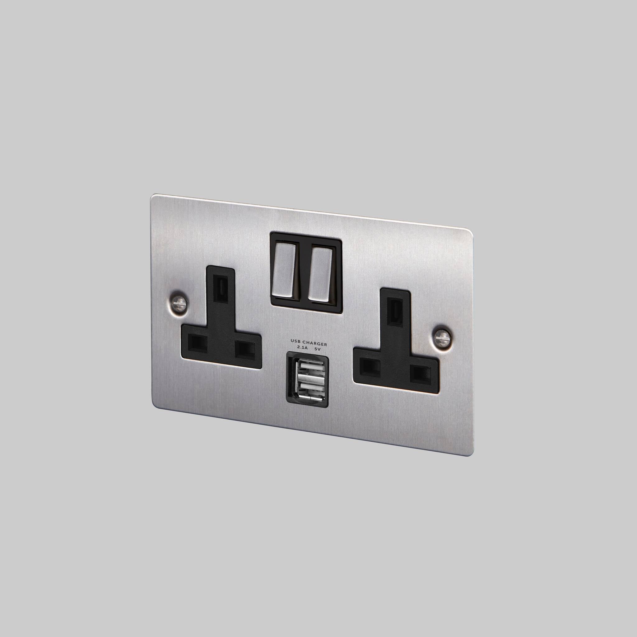 2G UK PLUG SOCKET / USB