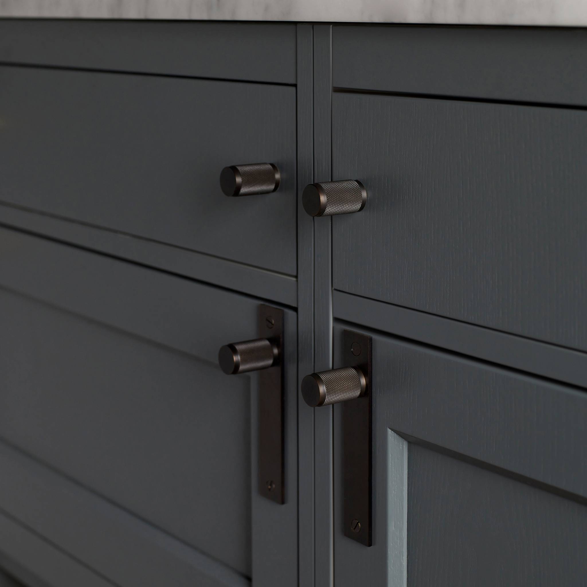 FURNITURE KNOB / PLATE / CROSS