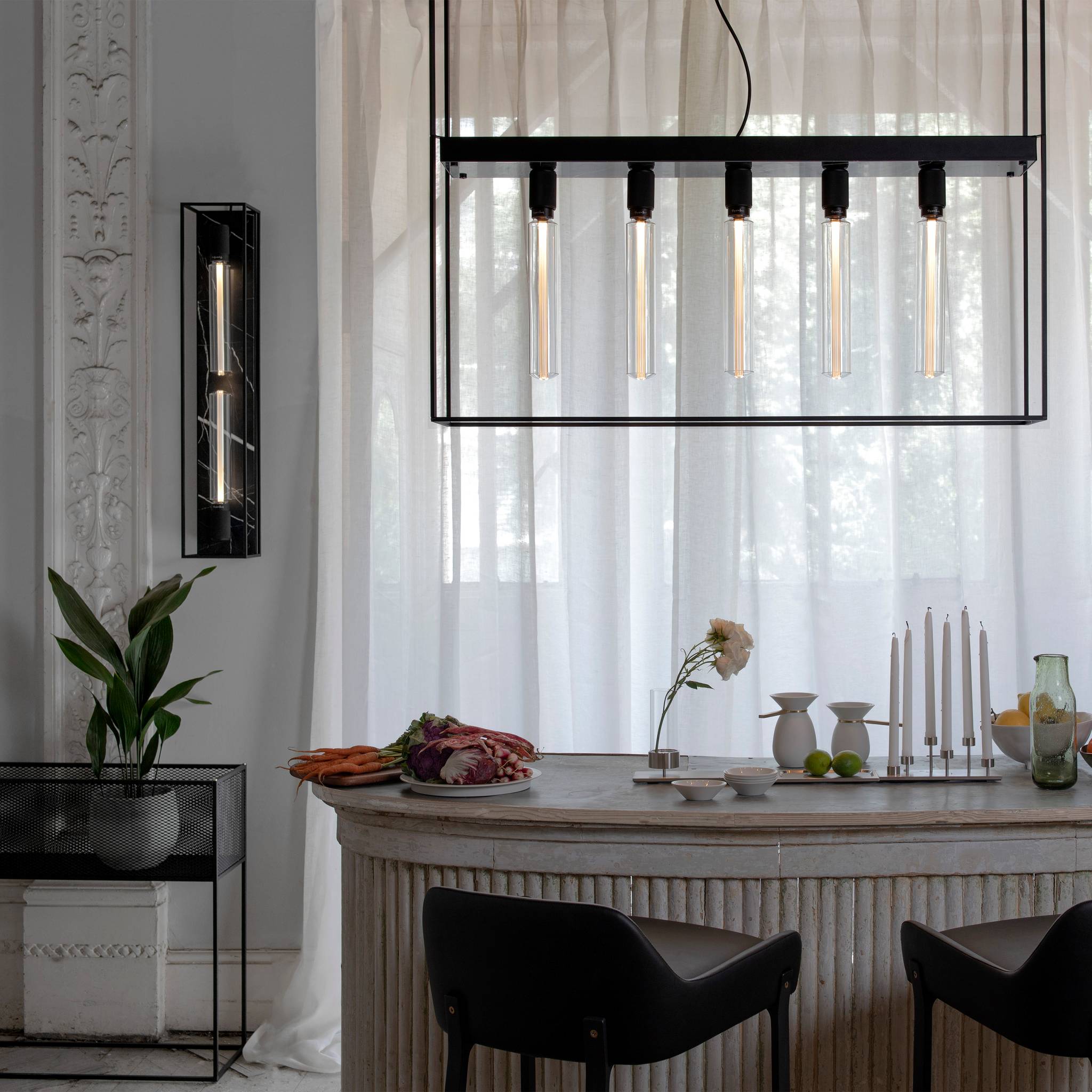 CAGED WALL / X-LARGE / CROSS