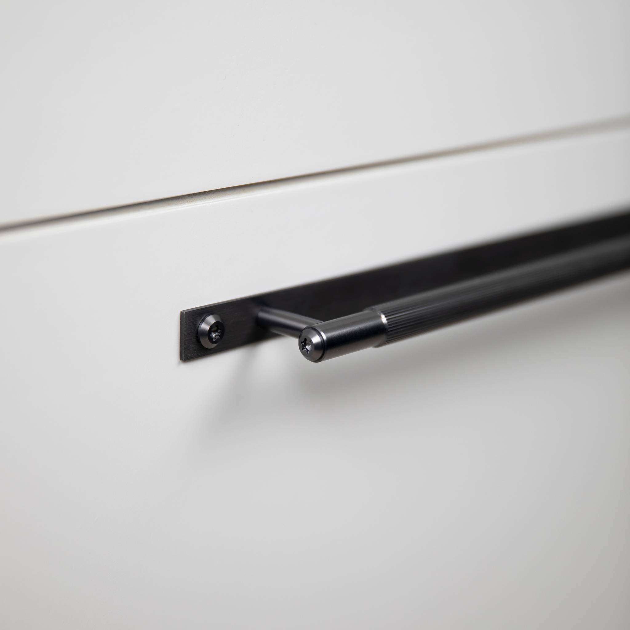 PULL BAR / PLATE / LINEAR