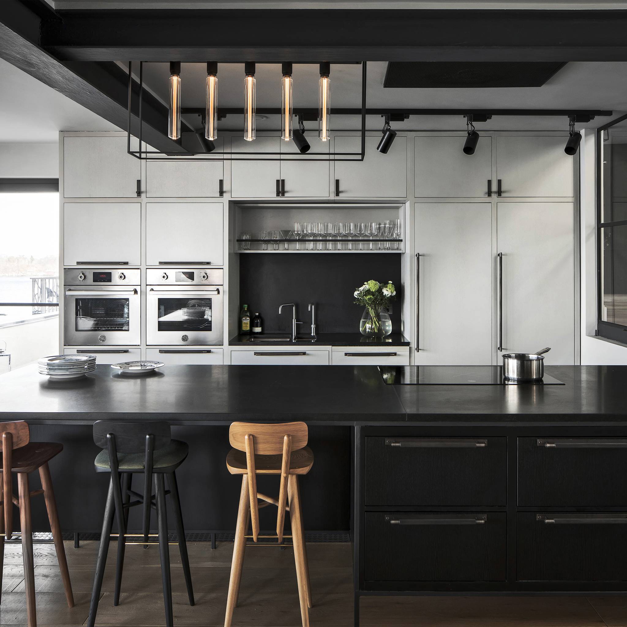 #Finish_BLACK MARBLE