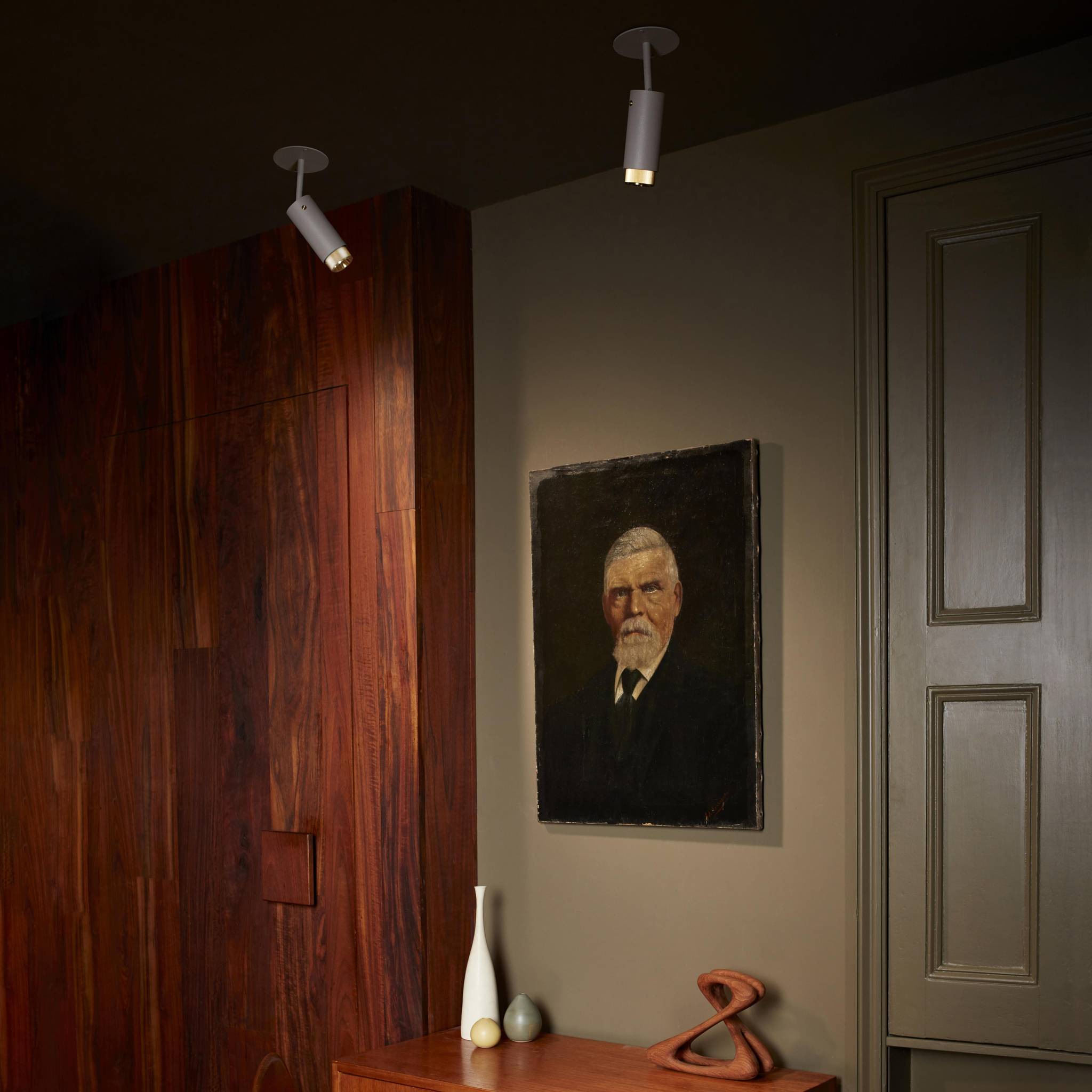 EXHAUST SPOT / LINEAR / STONE