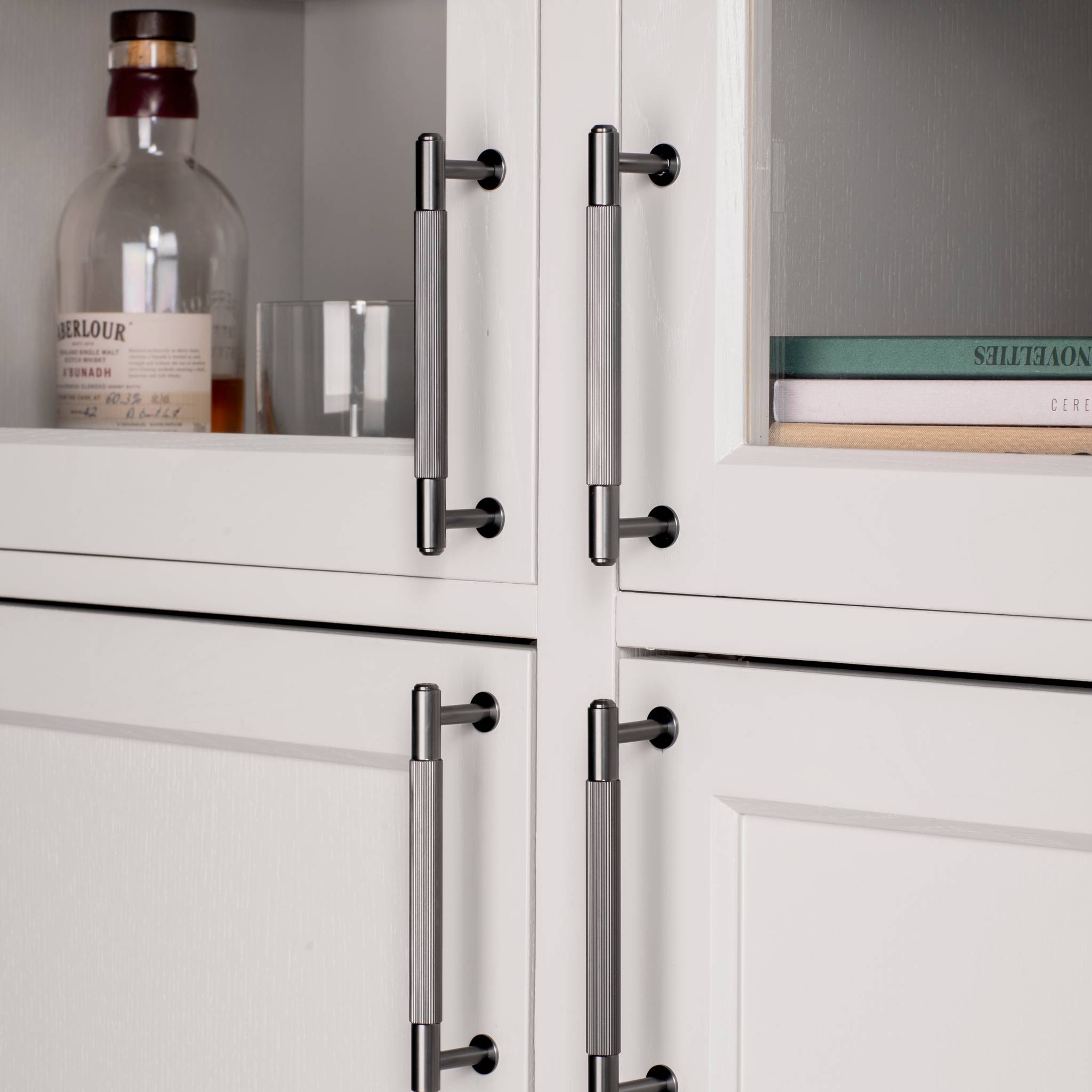 PULL BAR / LINEAR / MEDIUM / PACK OF 10 / TRADE PACK / UNBOXED