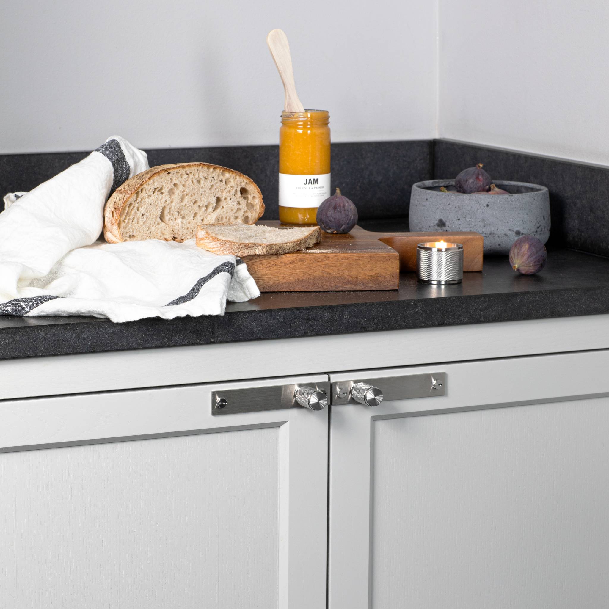 FURNITURE KNOB / PLATE / CROSS