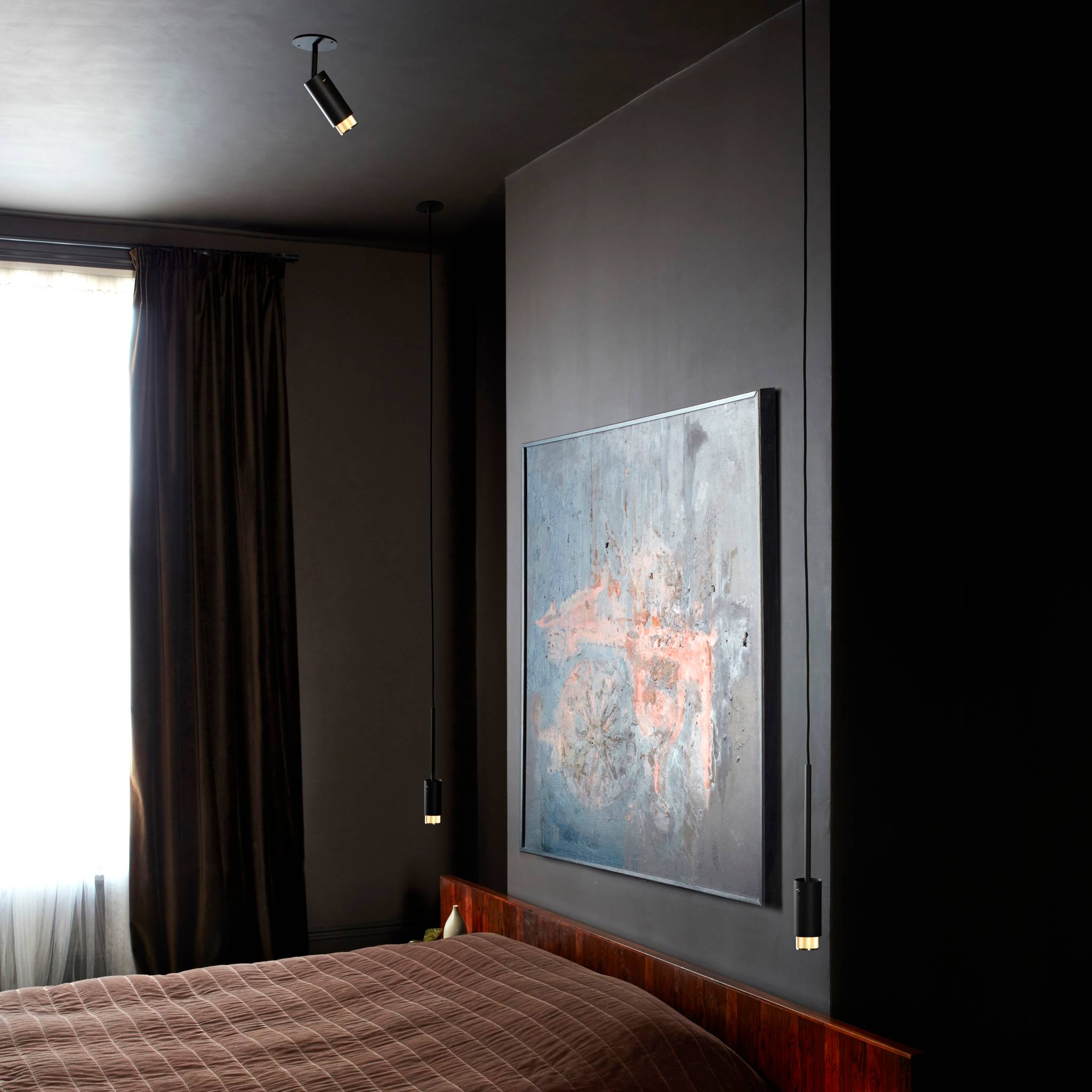 EXHAUST PENDANT / CROSS / GRAPHITE