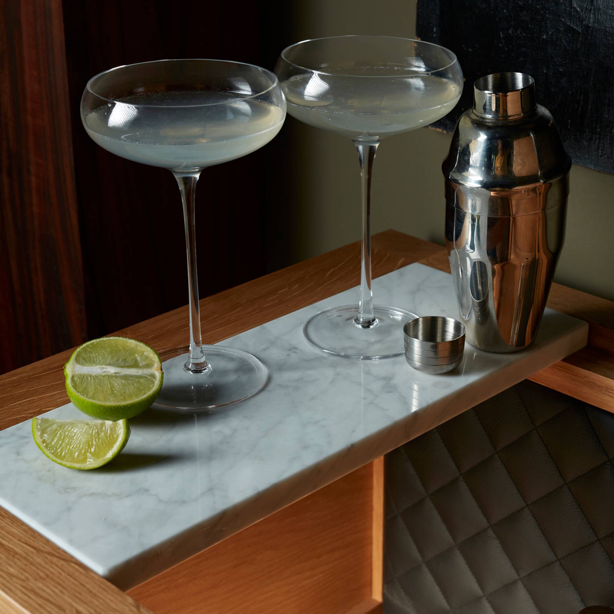 THE POPSTAR BAR / UK