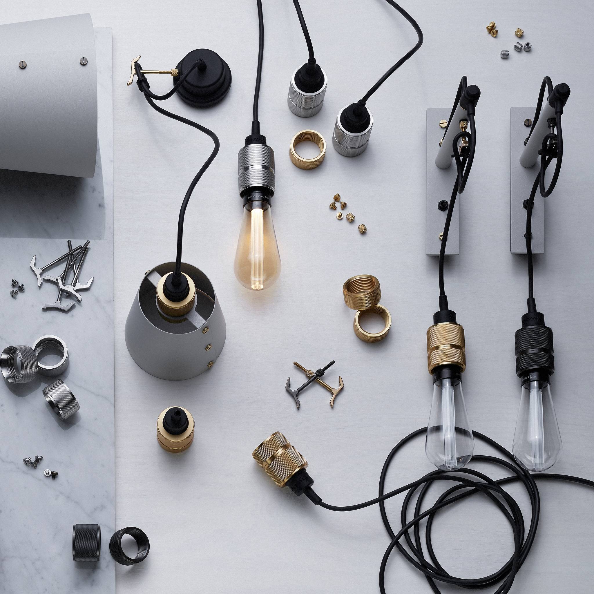 HOOKED WALL / CROSS / SMALL / GRAPHITE