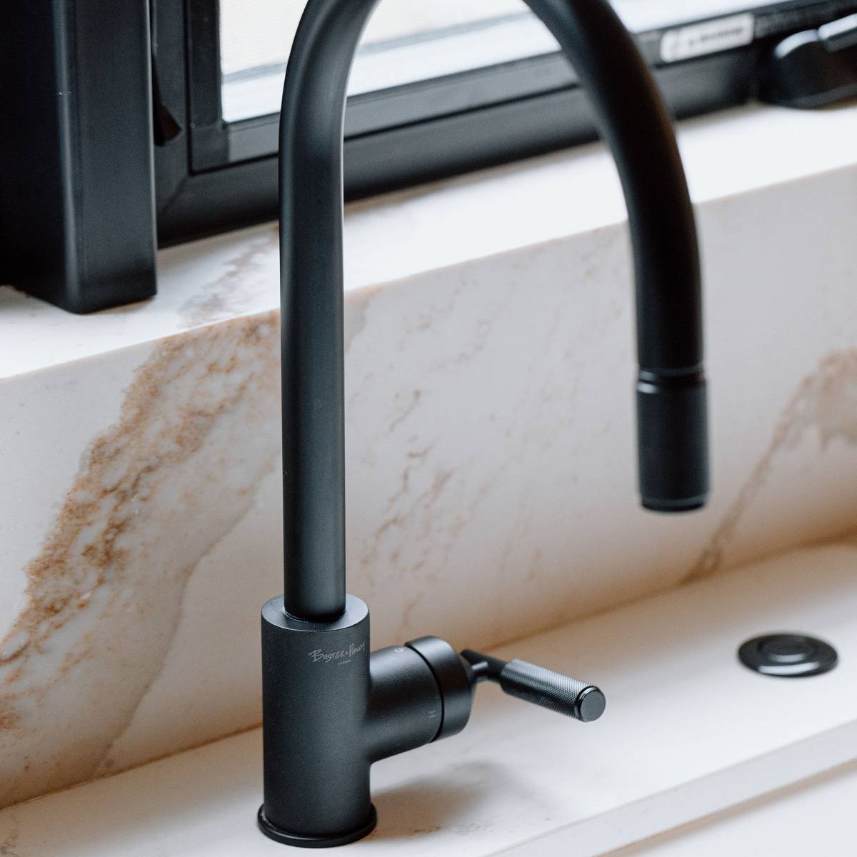 EU KITCHEN TAP / PULL-OUT MIXER / LINEAR