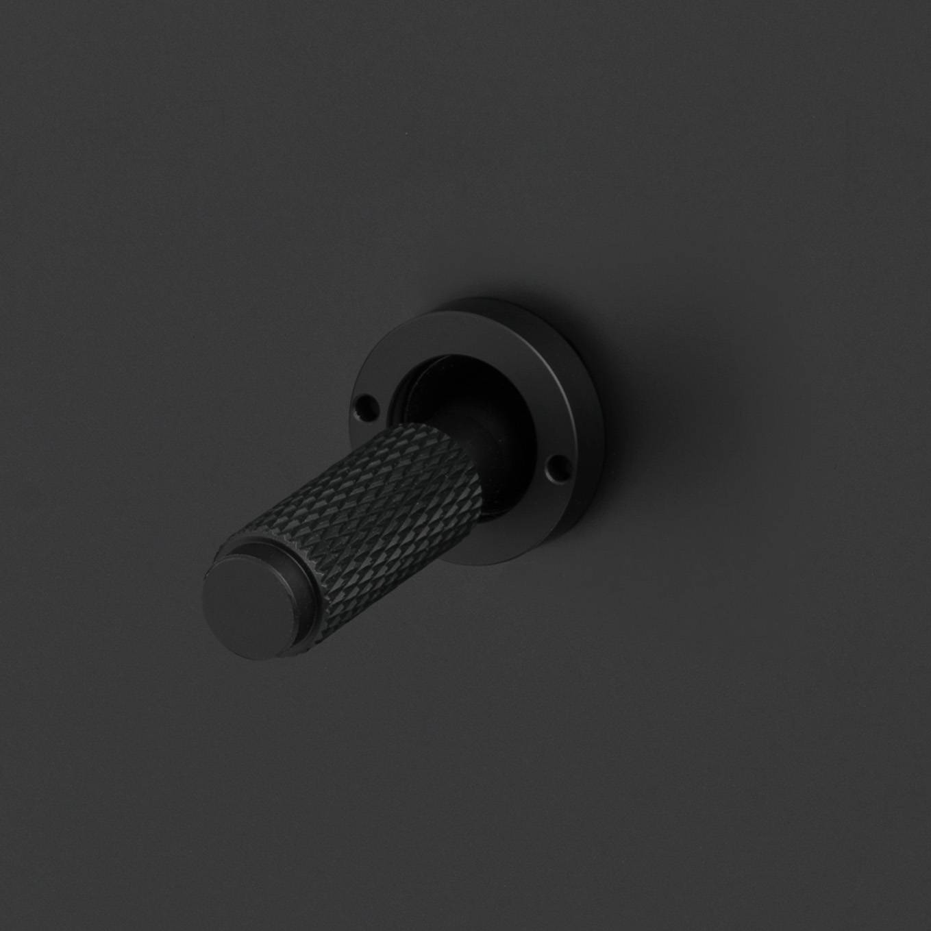 #Finish_BLACK