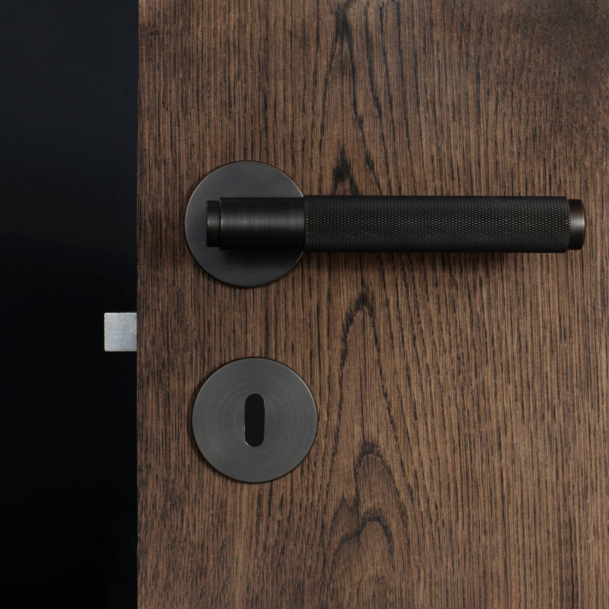 DOOR HANDLE / UNSPRUNG / CROSS (30MM)
