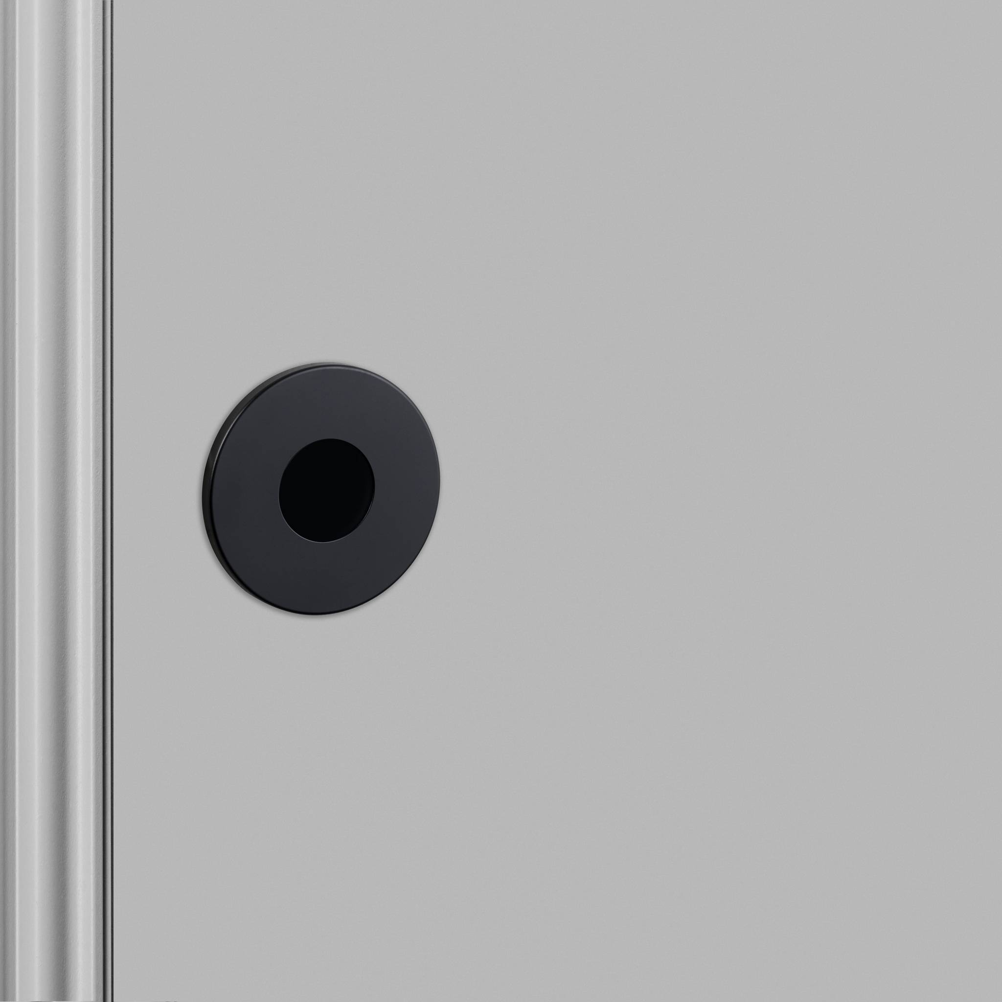 ESCUTCHEON PLATE / SWISS