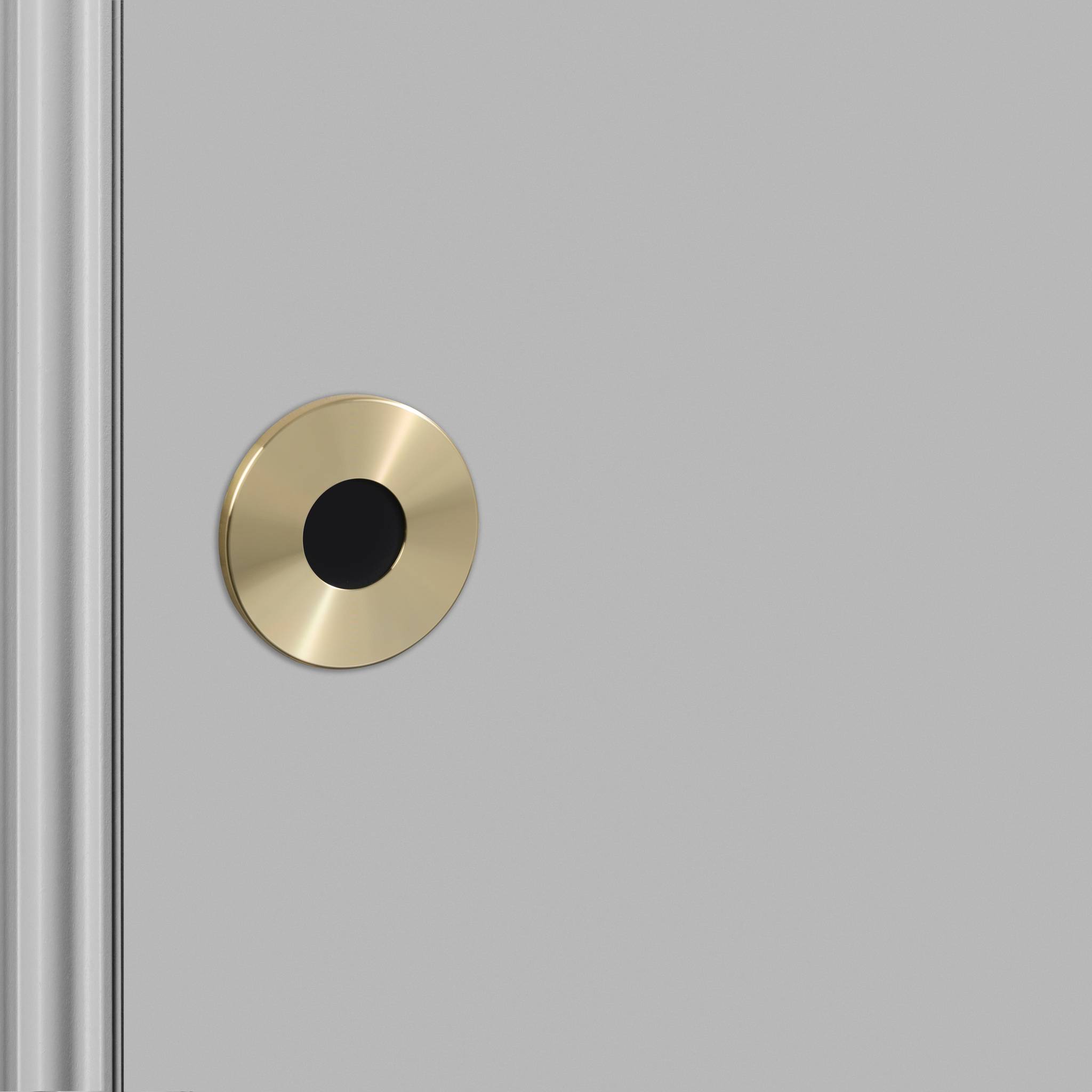 ESCUTCHEON PLATE / SWISS