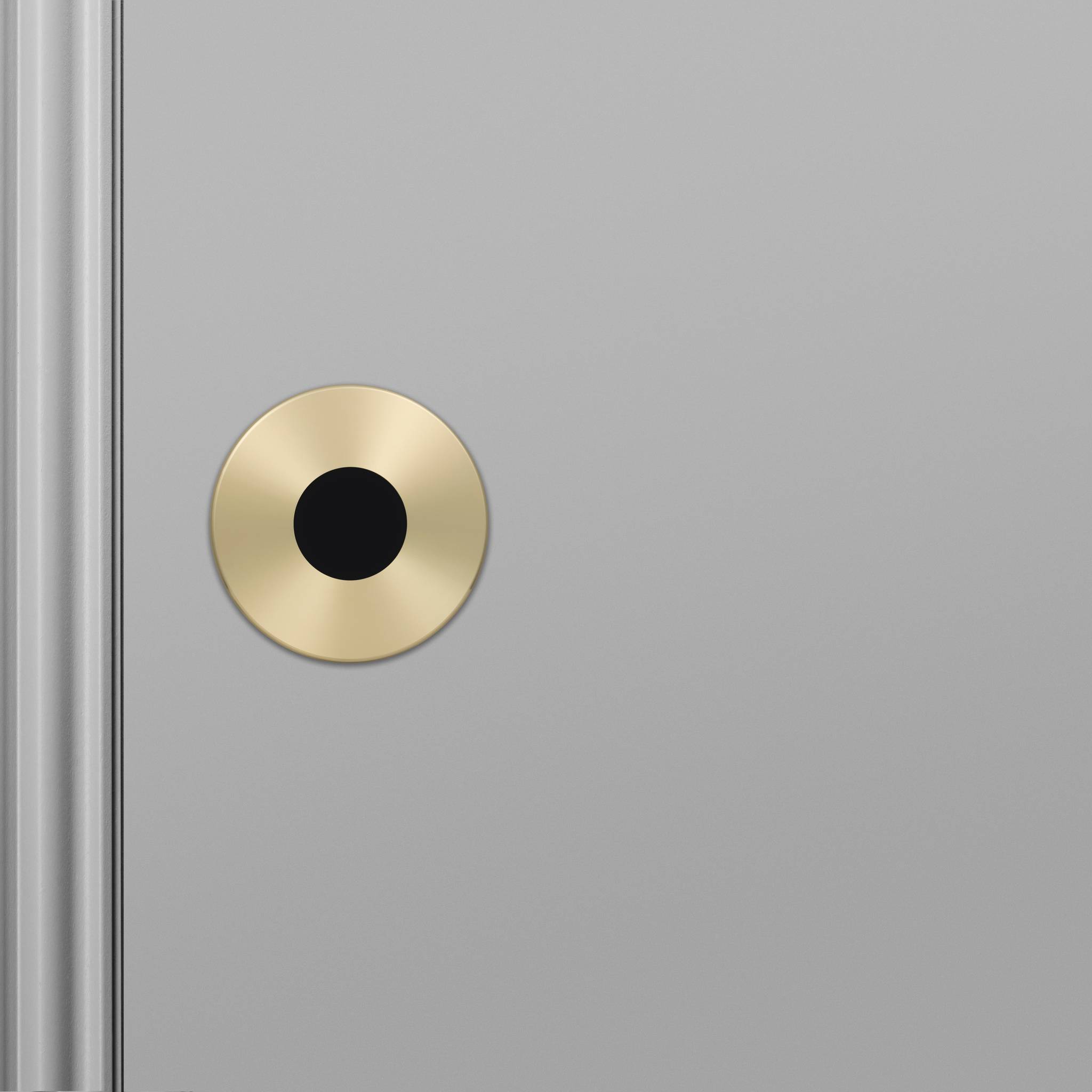 ESCUTCHEON PLATE / SWISS