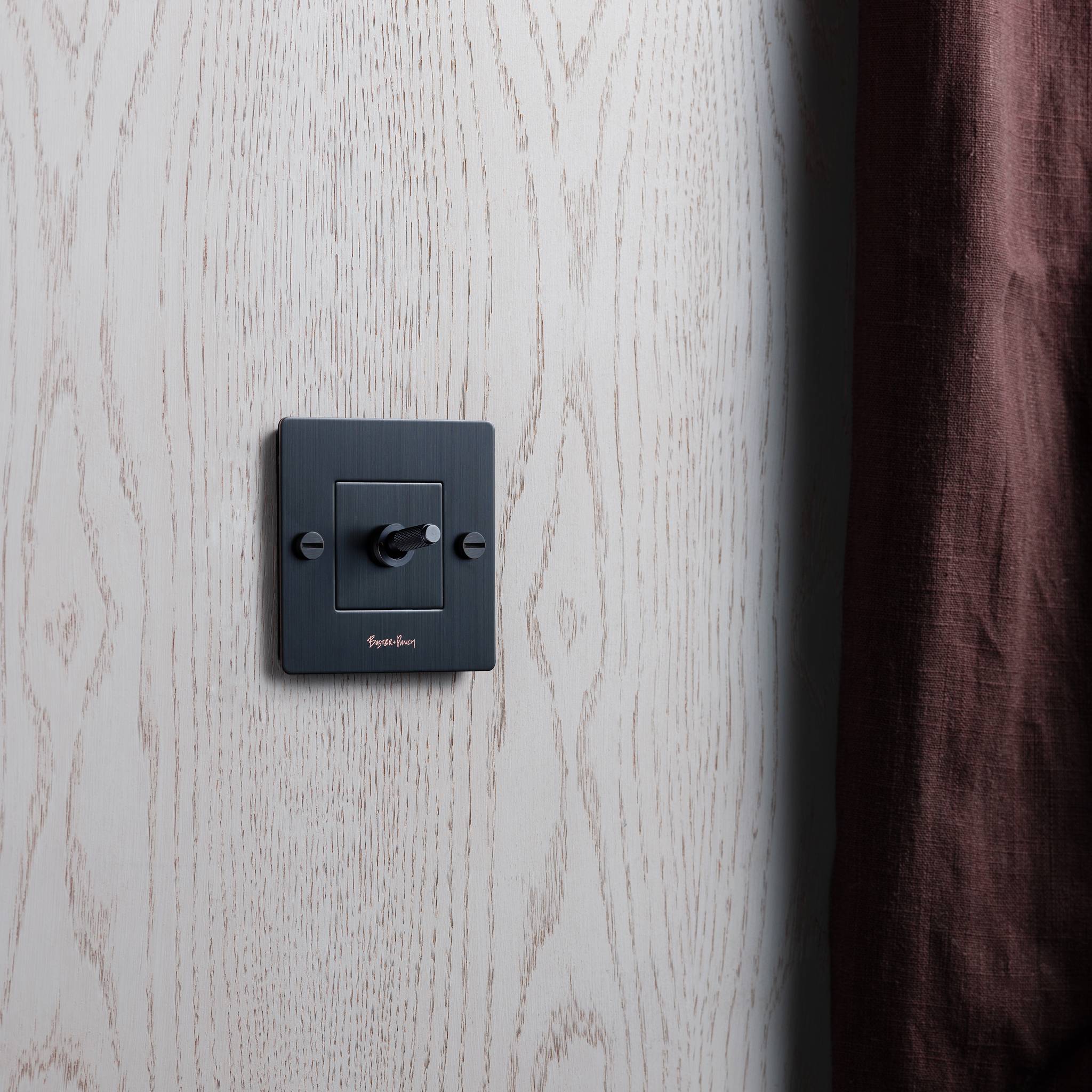 1G TOGGLE / CROSS / WITH LOGO