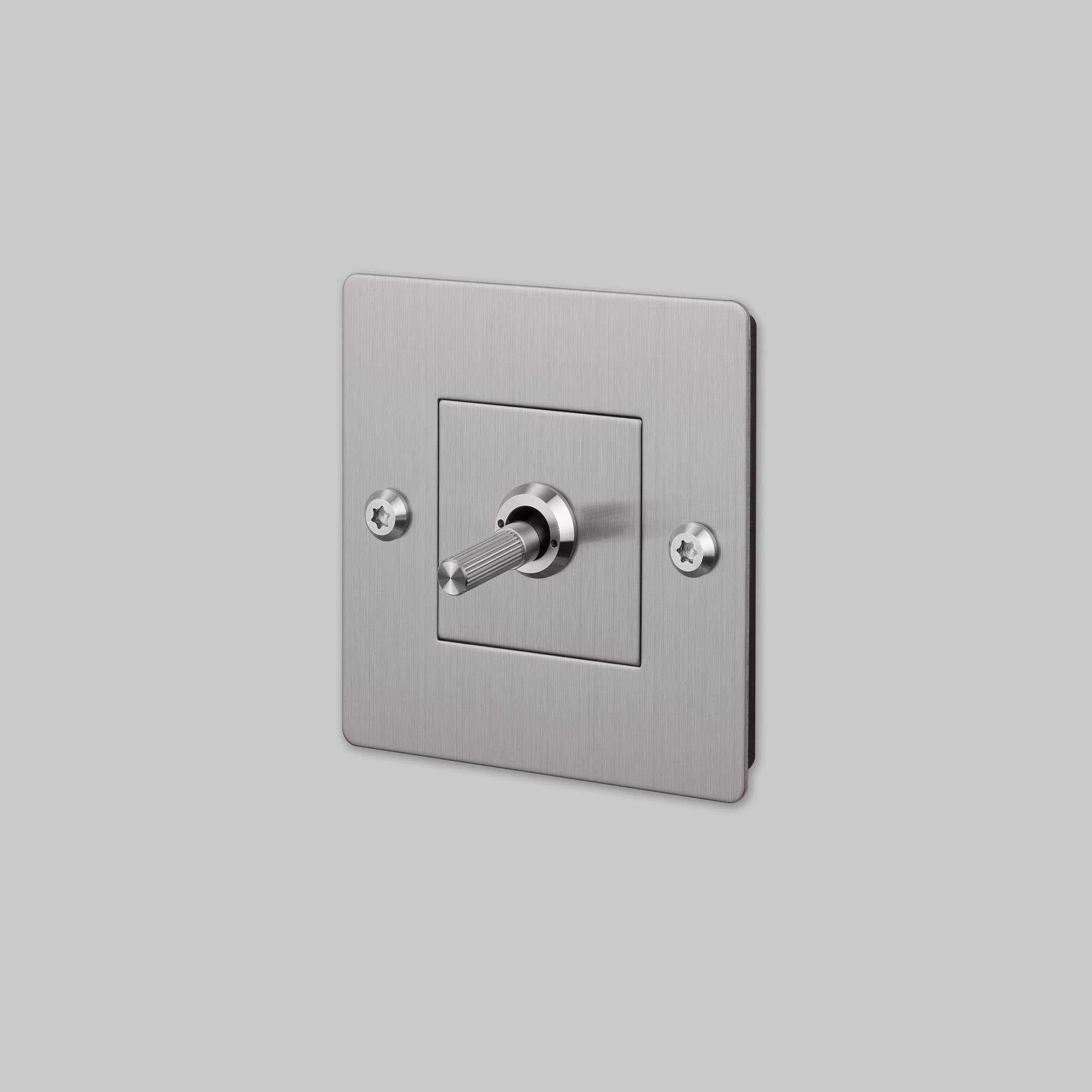 1G TOGGLE / LINEAR / WITH LOGO