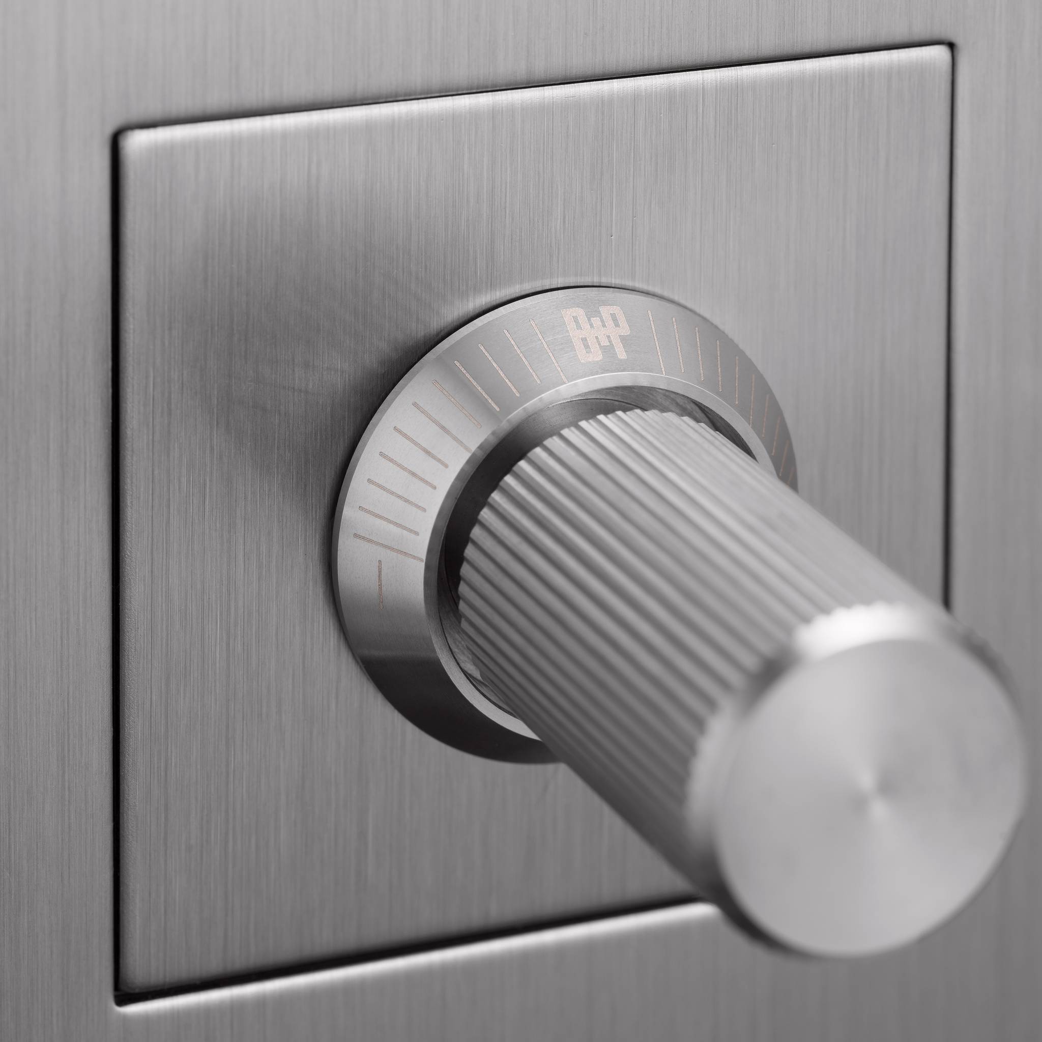 1G DIMMER / 250W LED / LINEAR / WITH LOGO