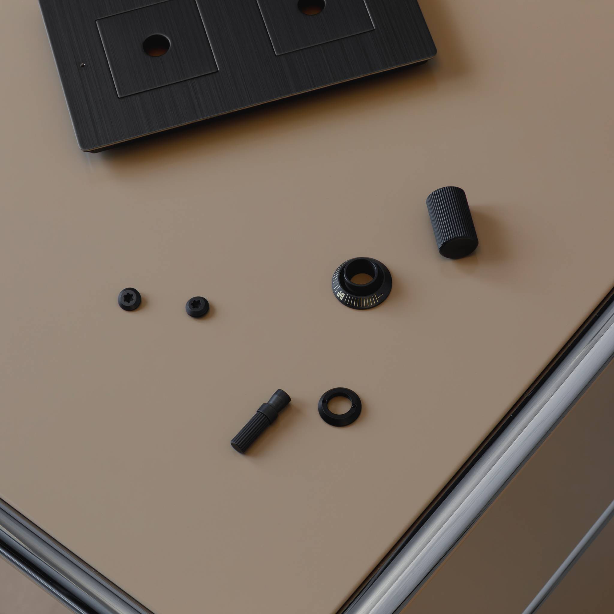 DETAIL KIT / TOGGLE / LINEAR