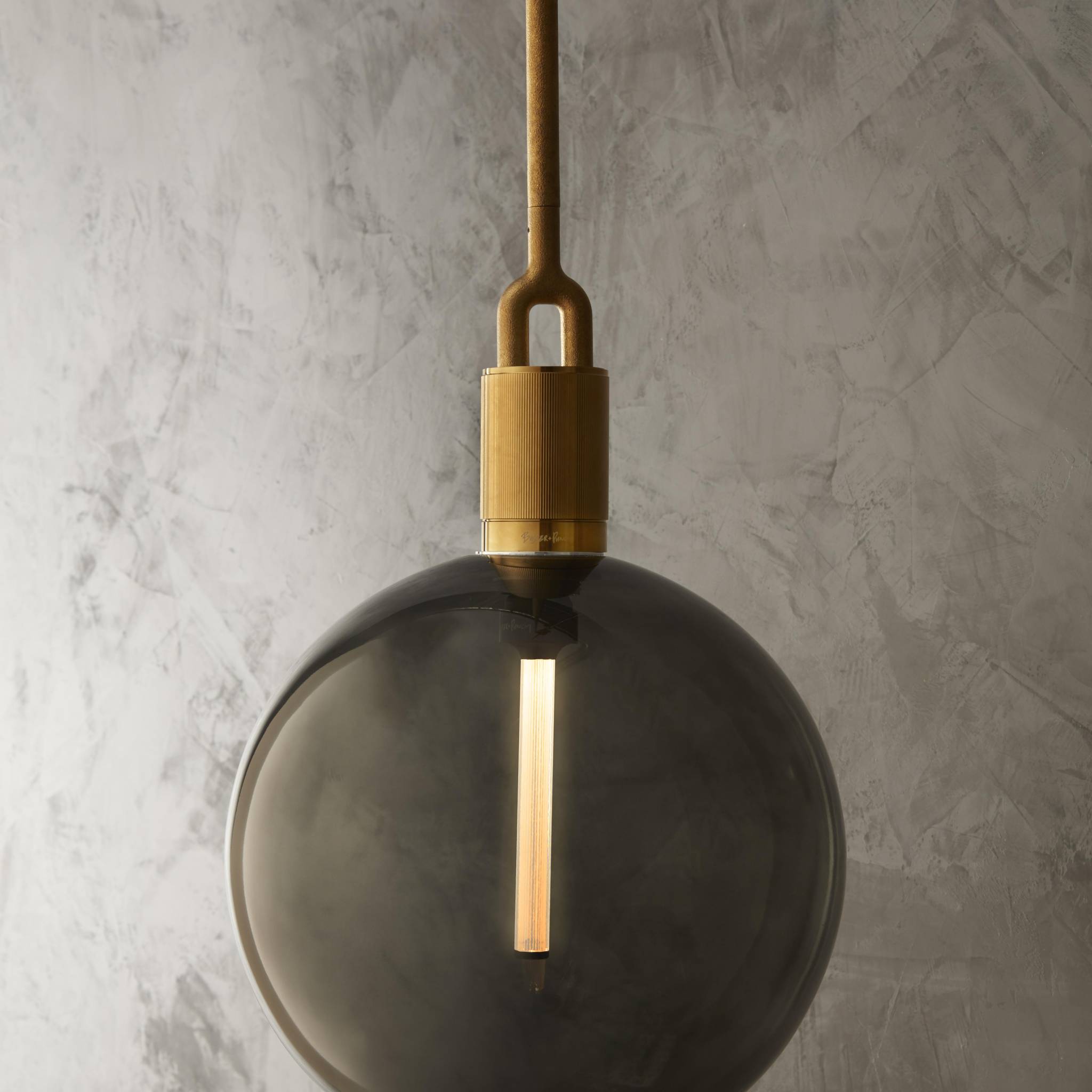 FORKED PENDANT / LINEAR / GLOBE / SMOKED / MEDIUM