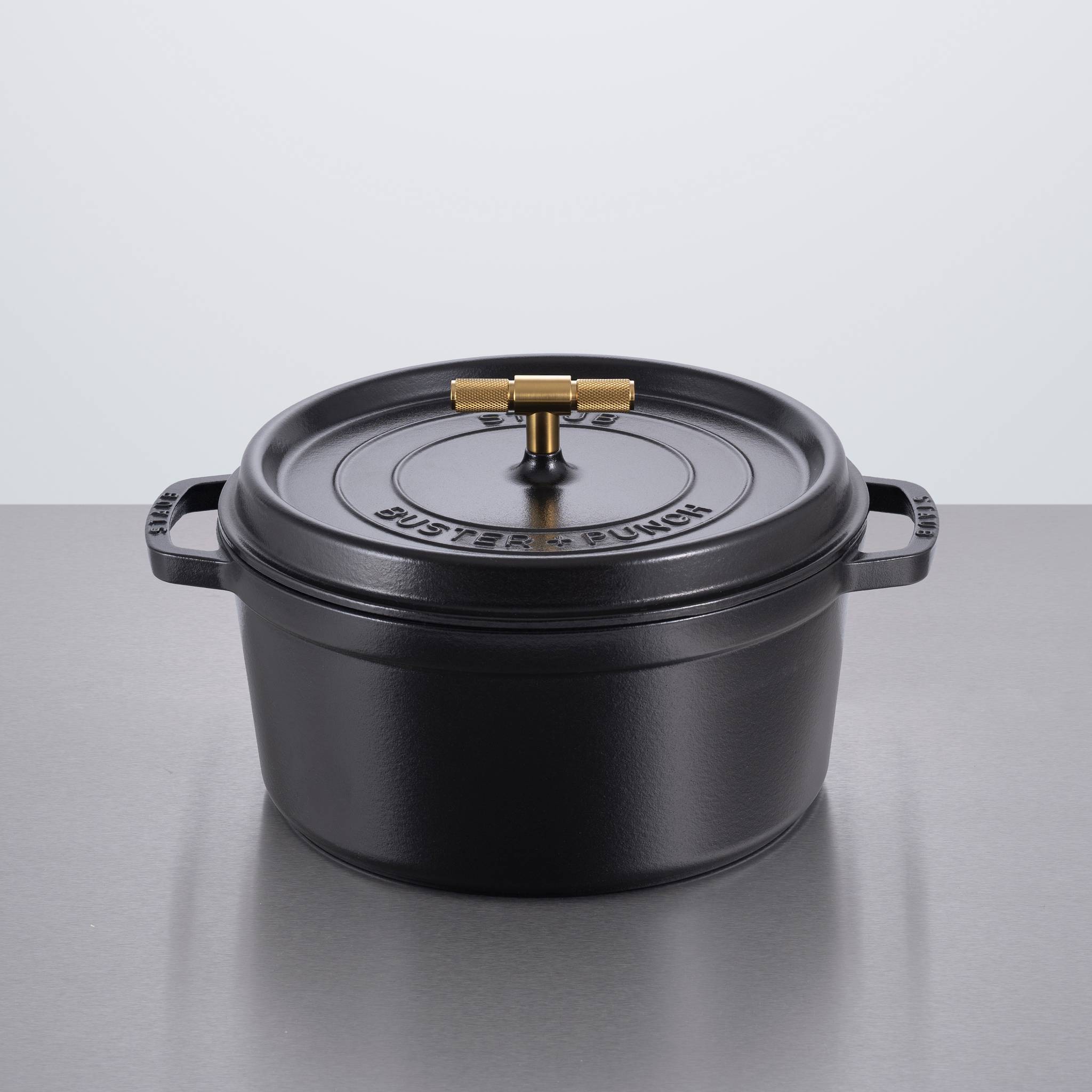COCOTTE / 11.02 INCHES / CROSS / STAUB / BLACK