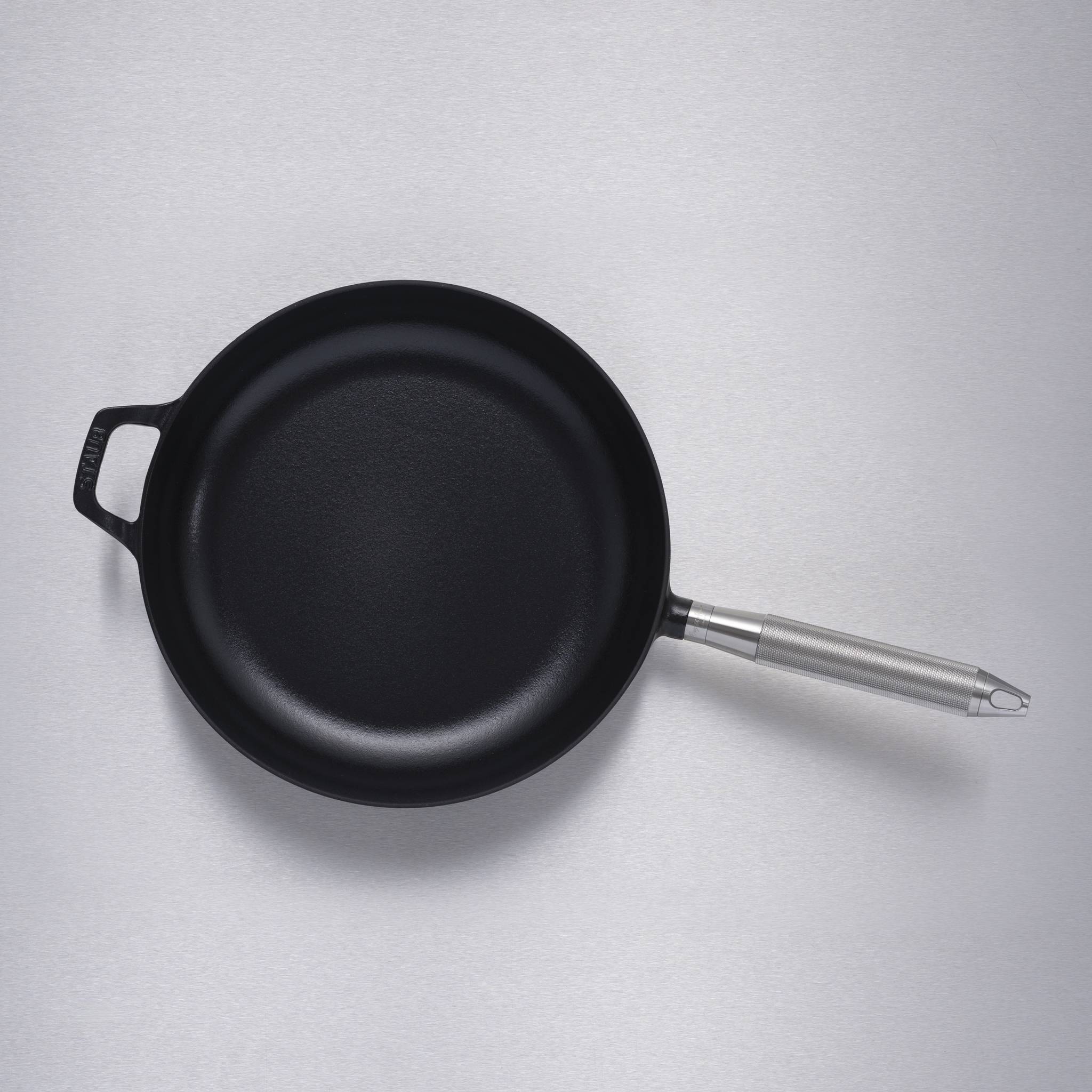 PAN / 11.02 INCHES / CROSS / STAUB