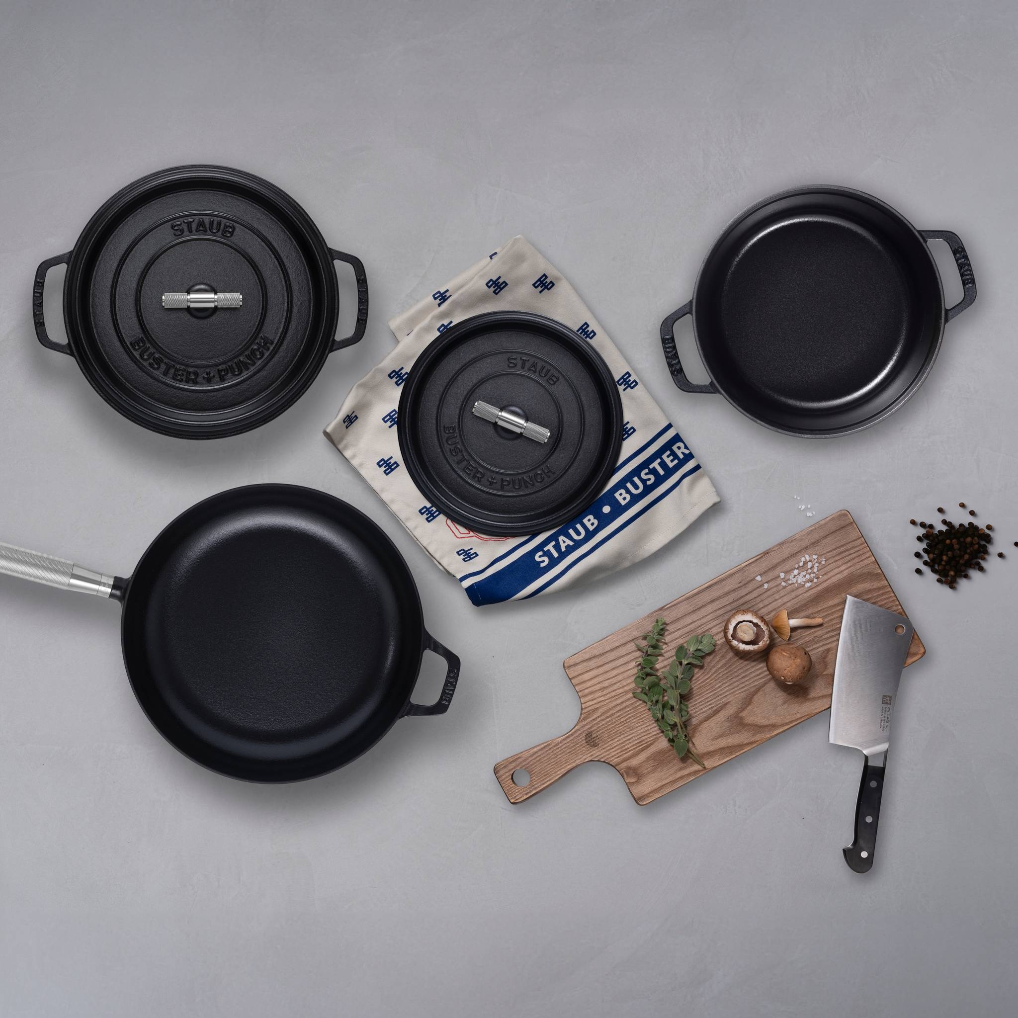 PAN / 11.02 INCHES / CROSS / STAUB