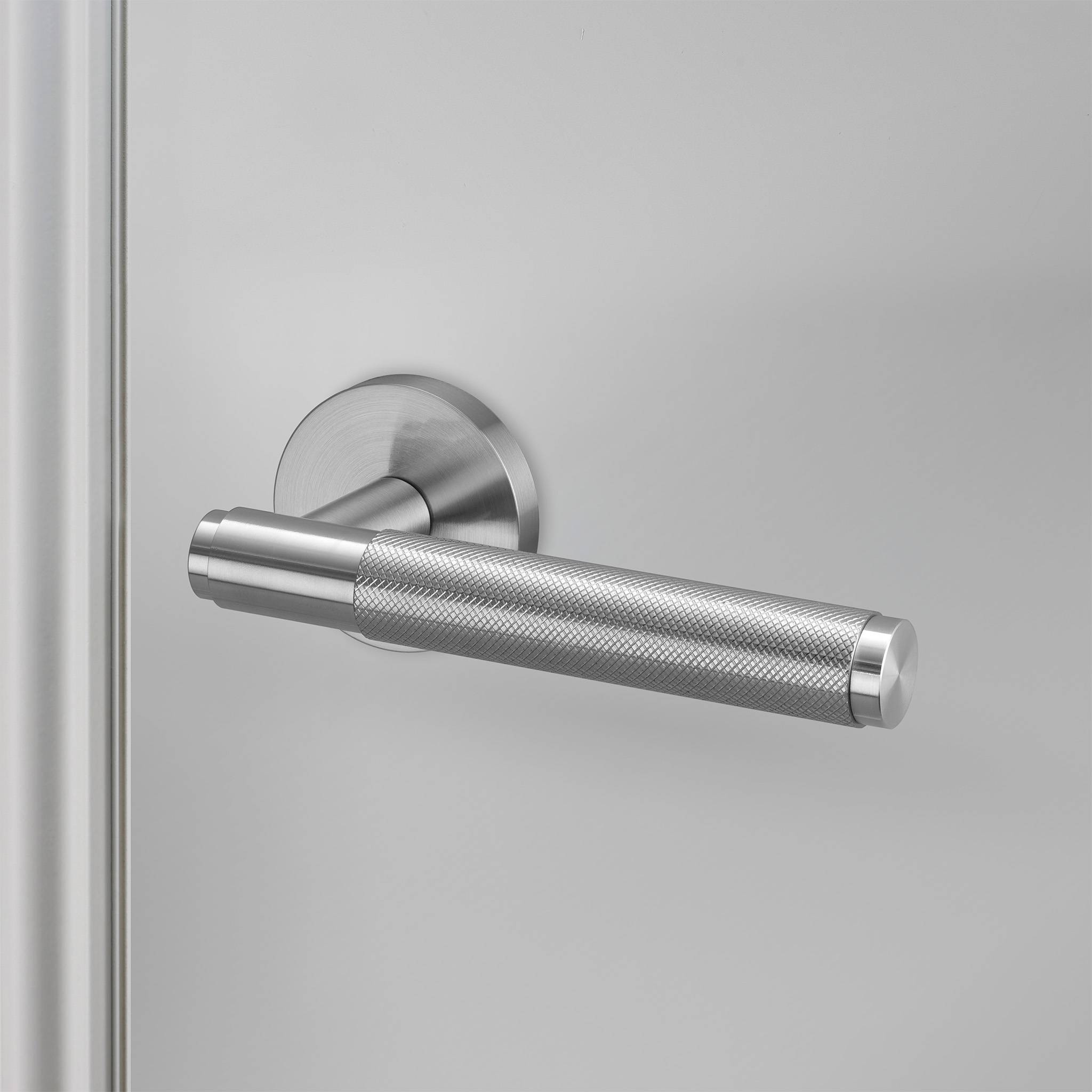 DOOR HANDLE SET / CROSS / SWE / SPRUNG