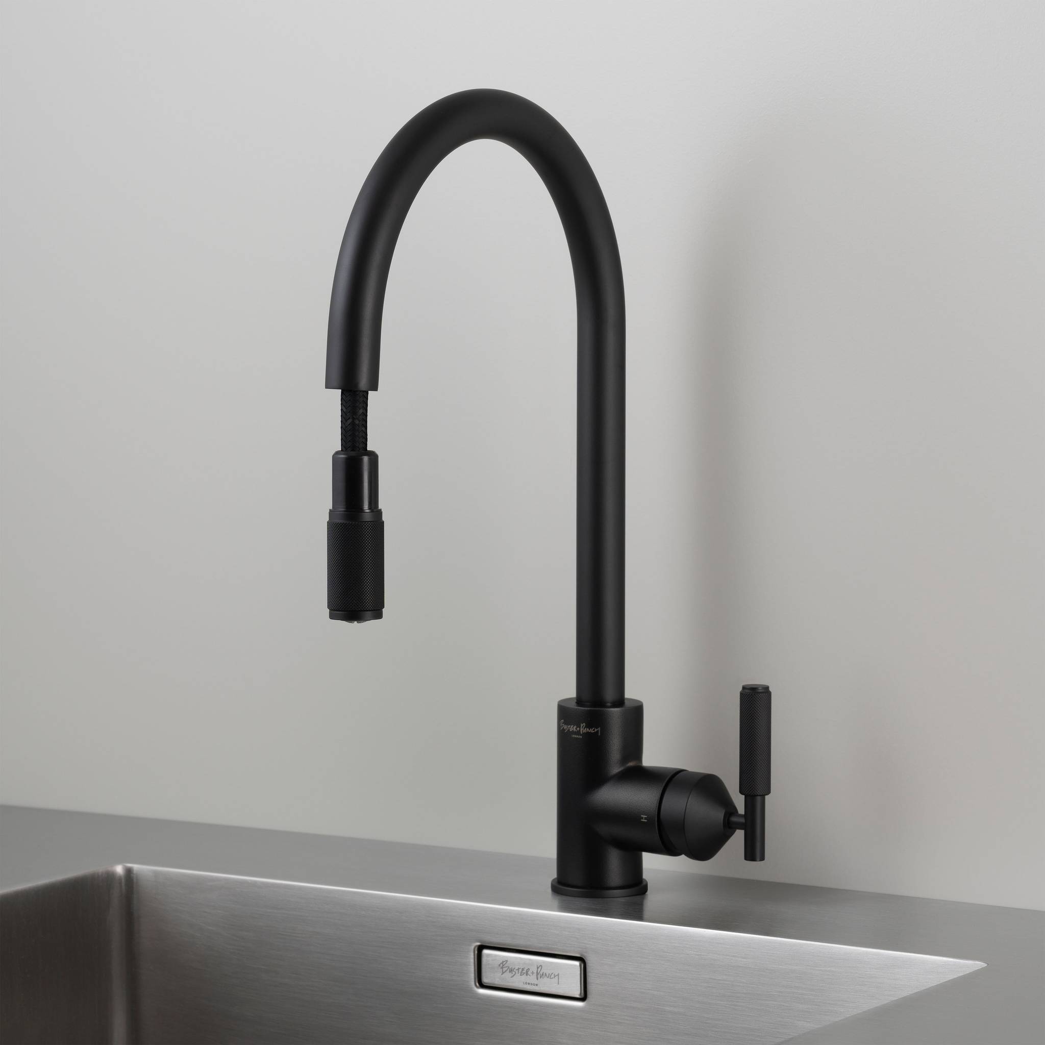KITCHEN FAUCET / PULL-OUT MIXER / CROSS