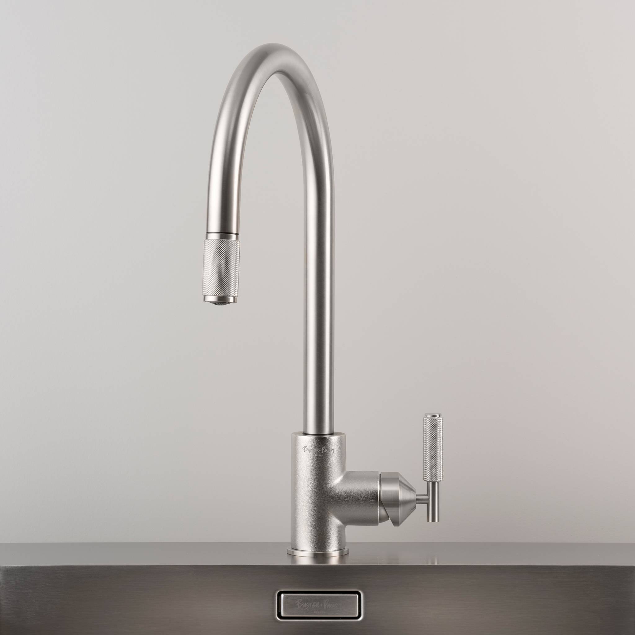 KITCHEN FAUCET / PULL-OUT MIXER / CROSS