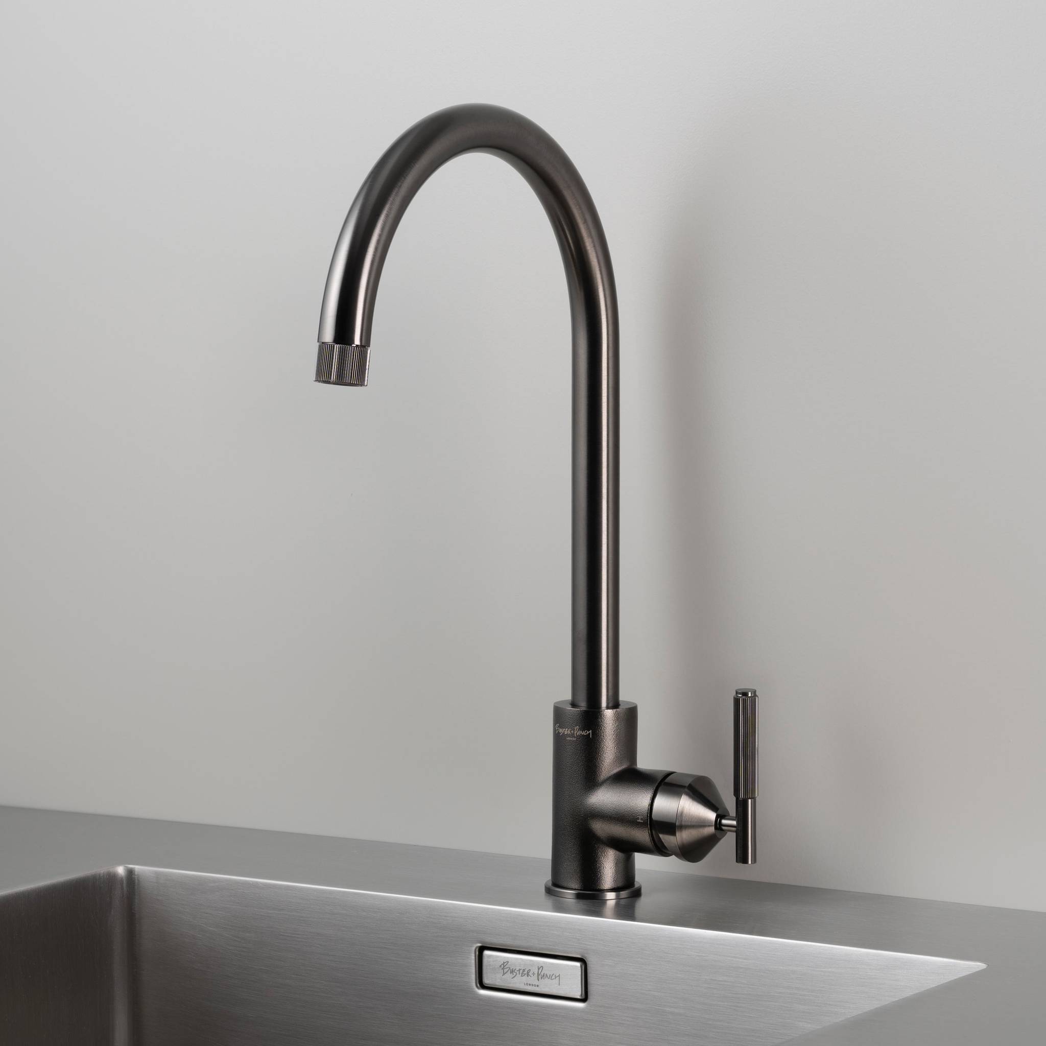 EU KITCHEN TAP / MIXER / LINEAR