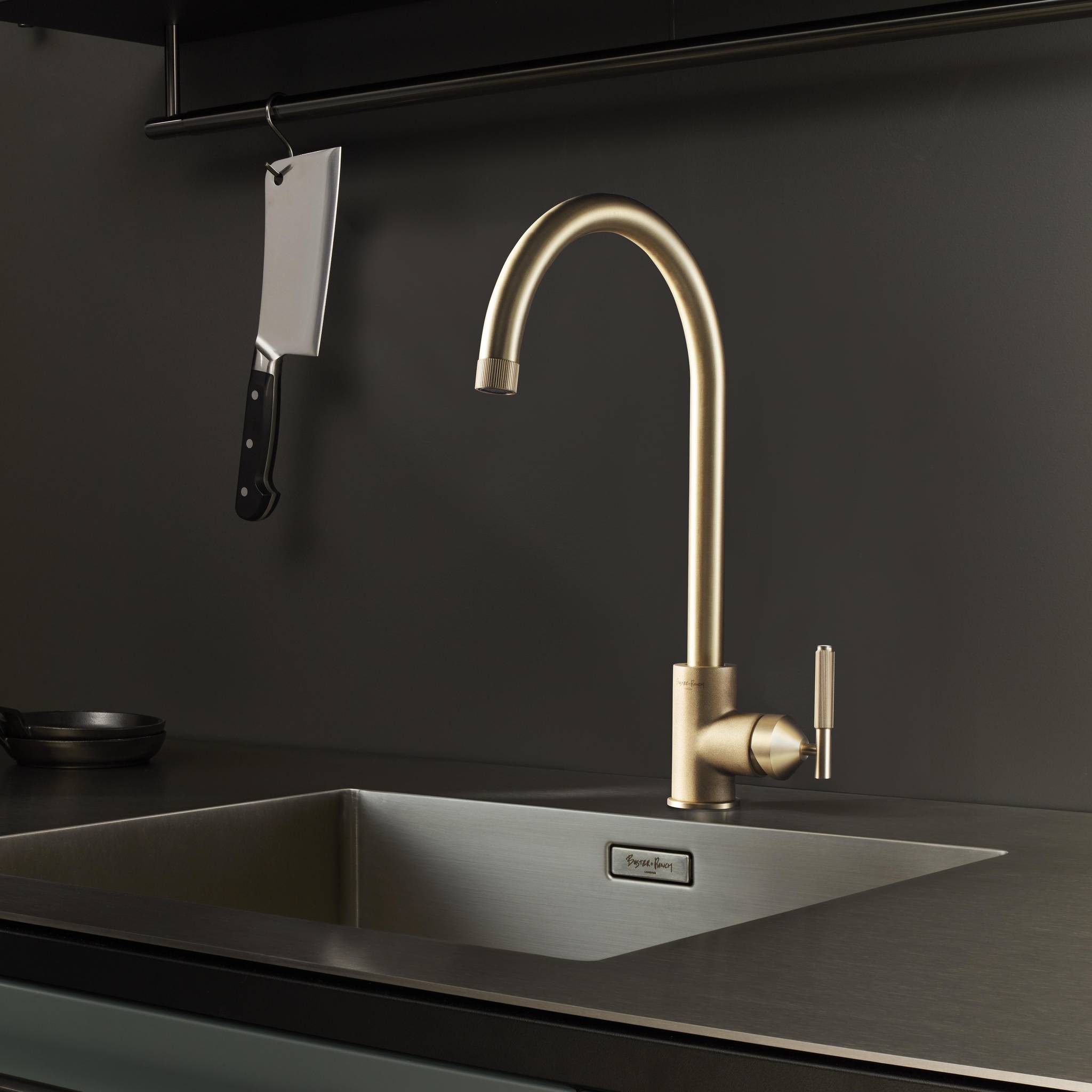EU KITCHEN TAP / MIXER / LINEAR