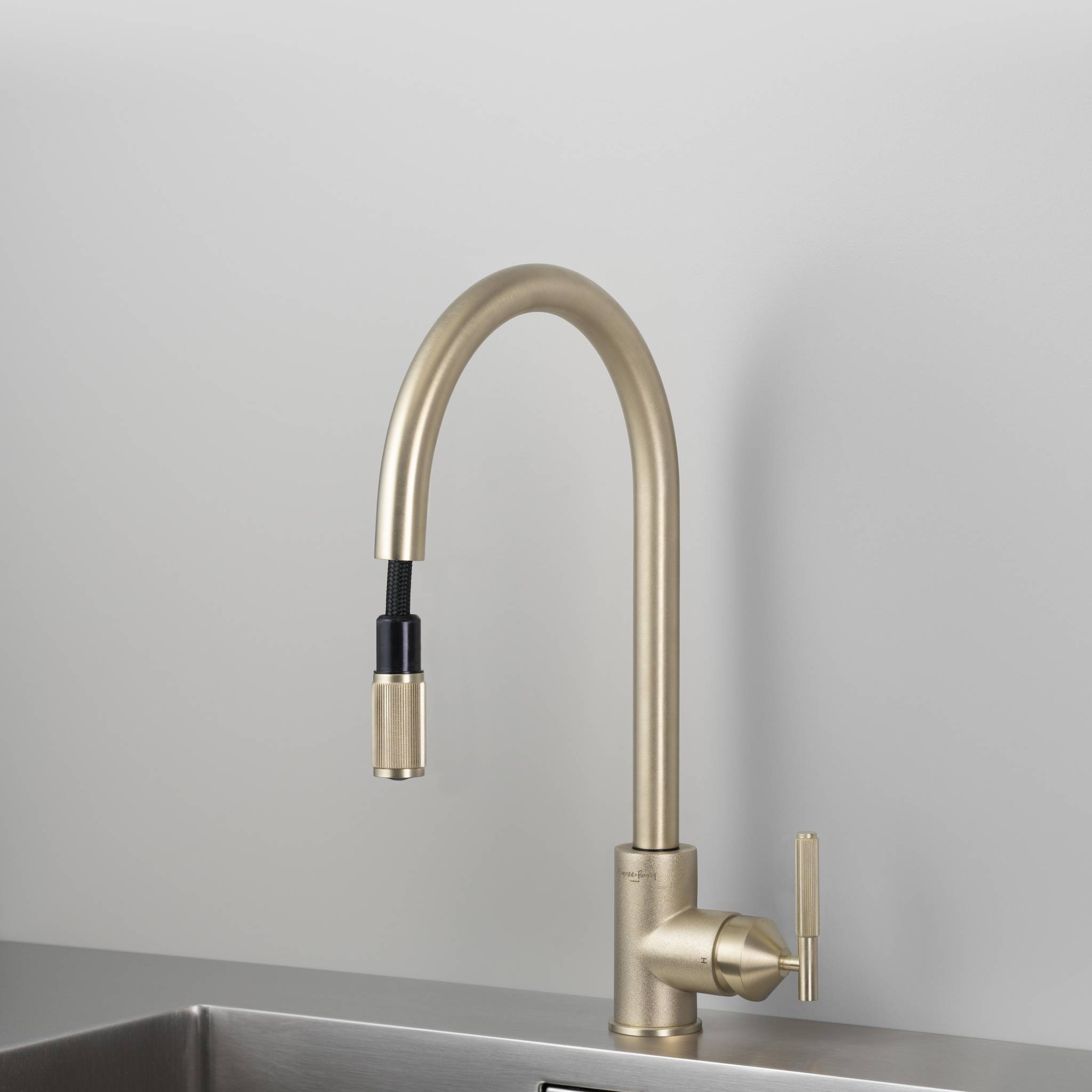 EU KITCHEN TAP / PULL-OUT MIXER / LINEAR