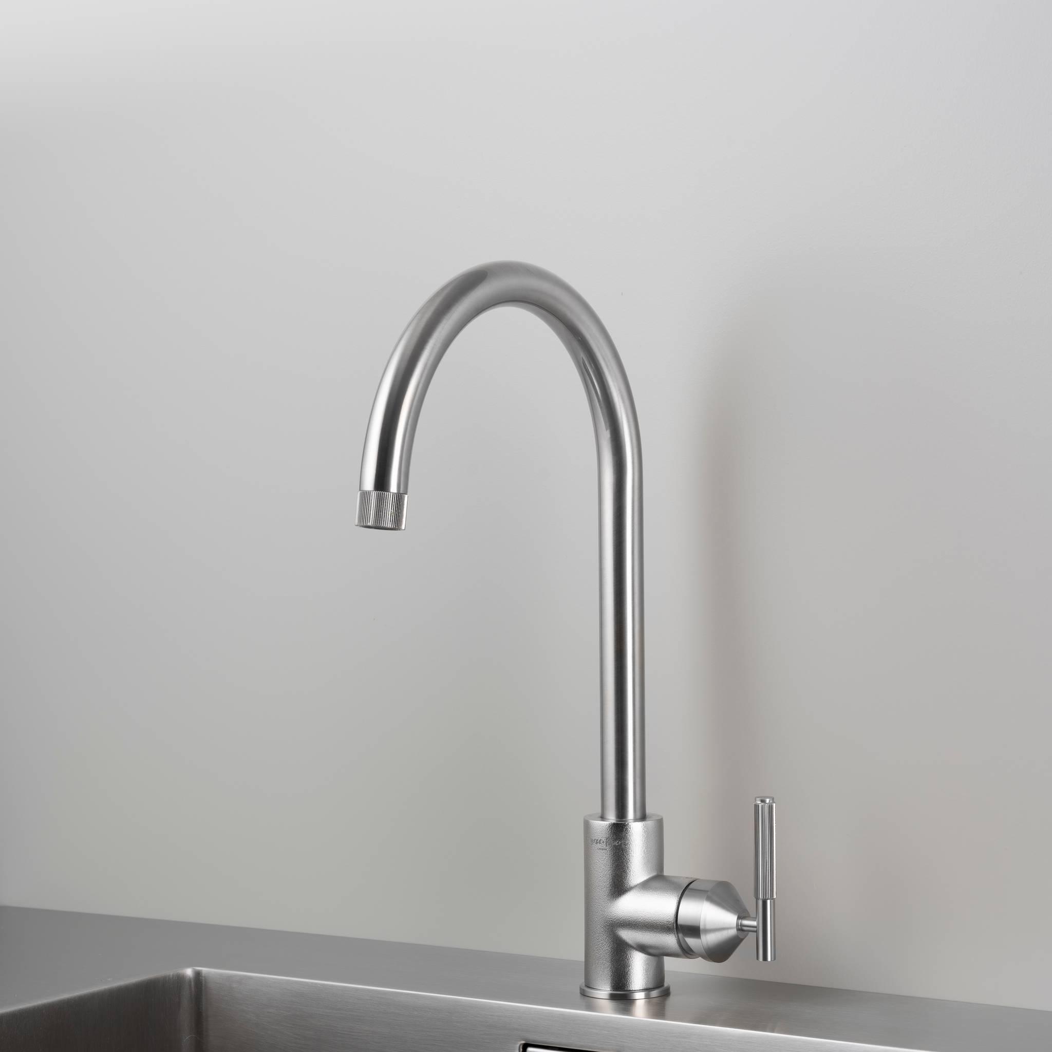 EU KITCHEN TAP / MIXER / LINEAR