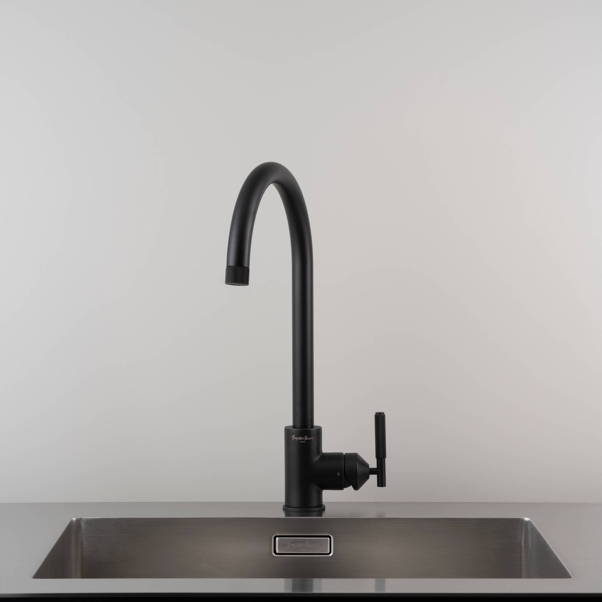 EU KITCHEN TAP / MIXER / LINEAR