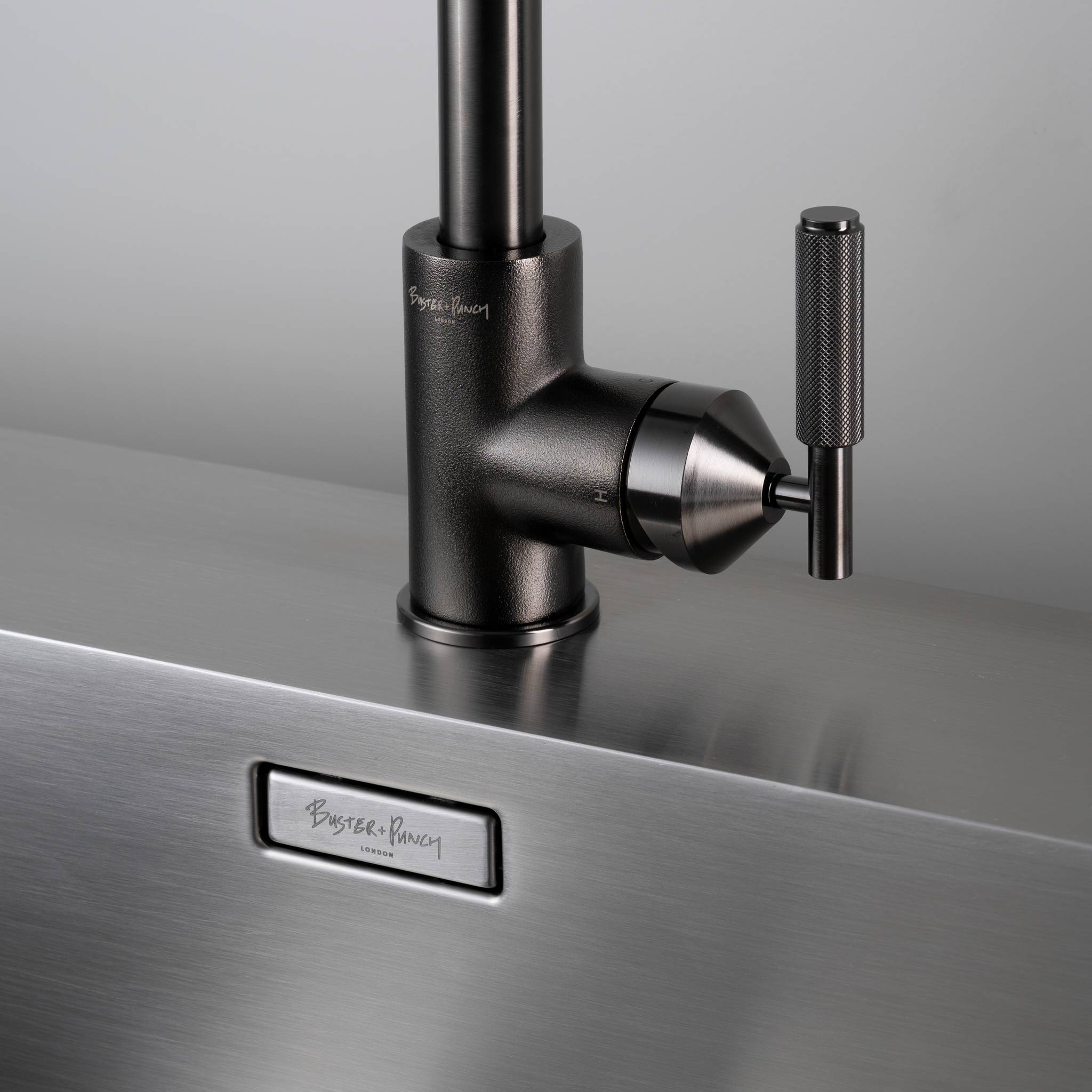 EU KITCHEN TAP / PULL-OUT MIXER / CROSS