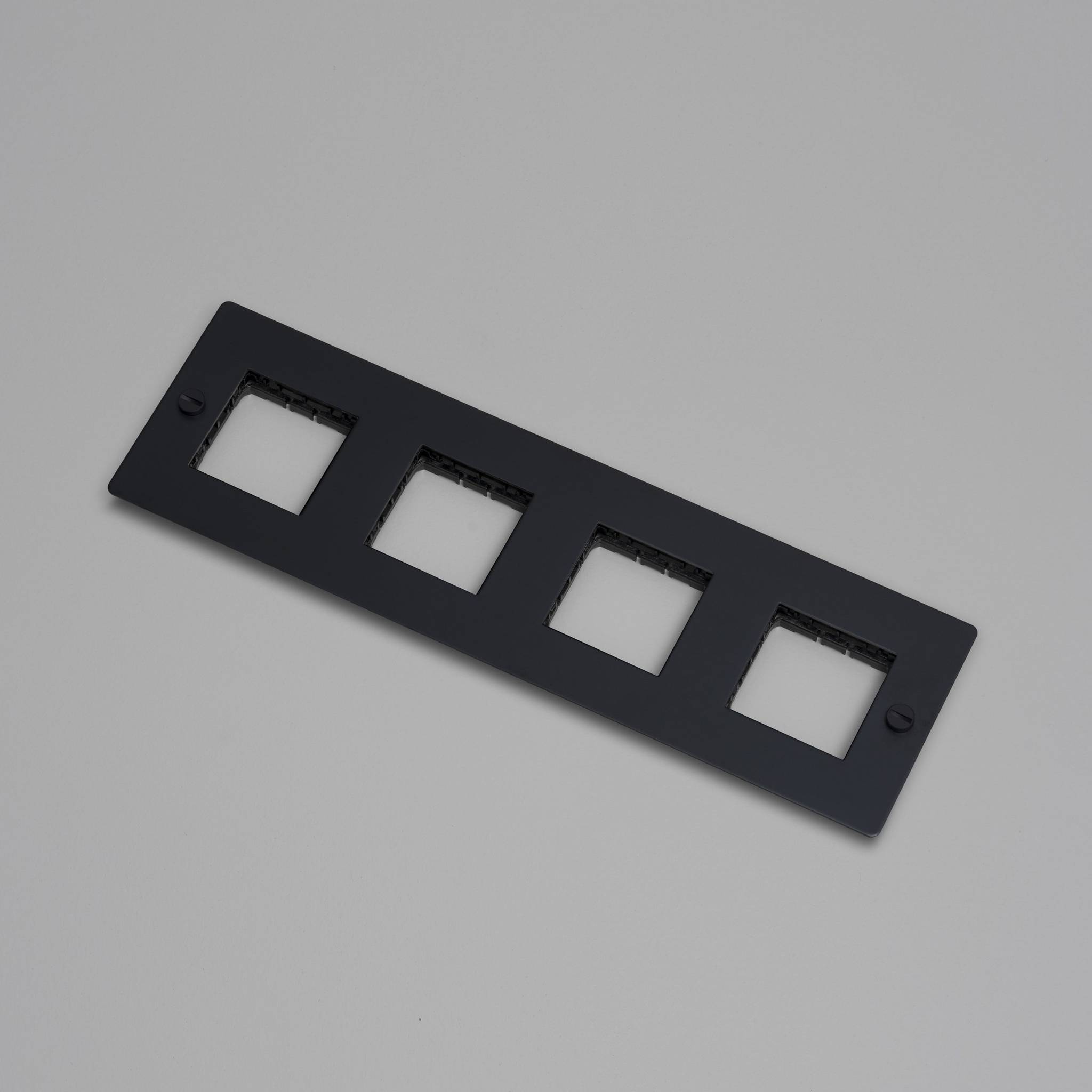 #Finish_BLACK