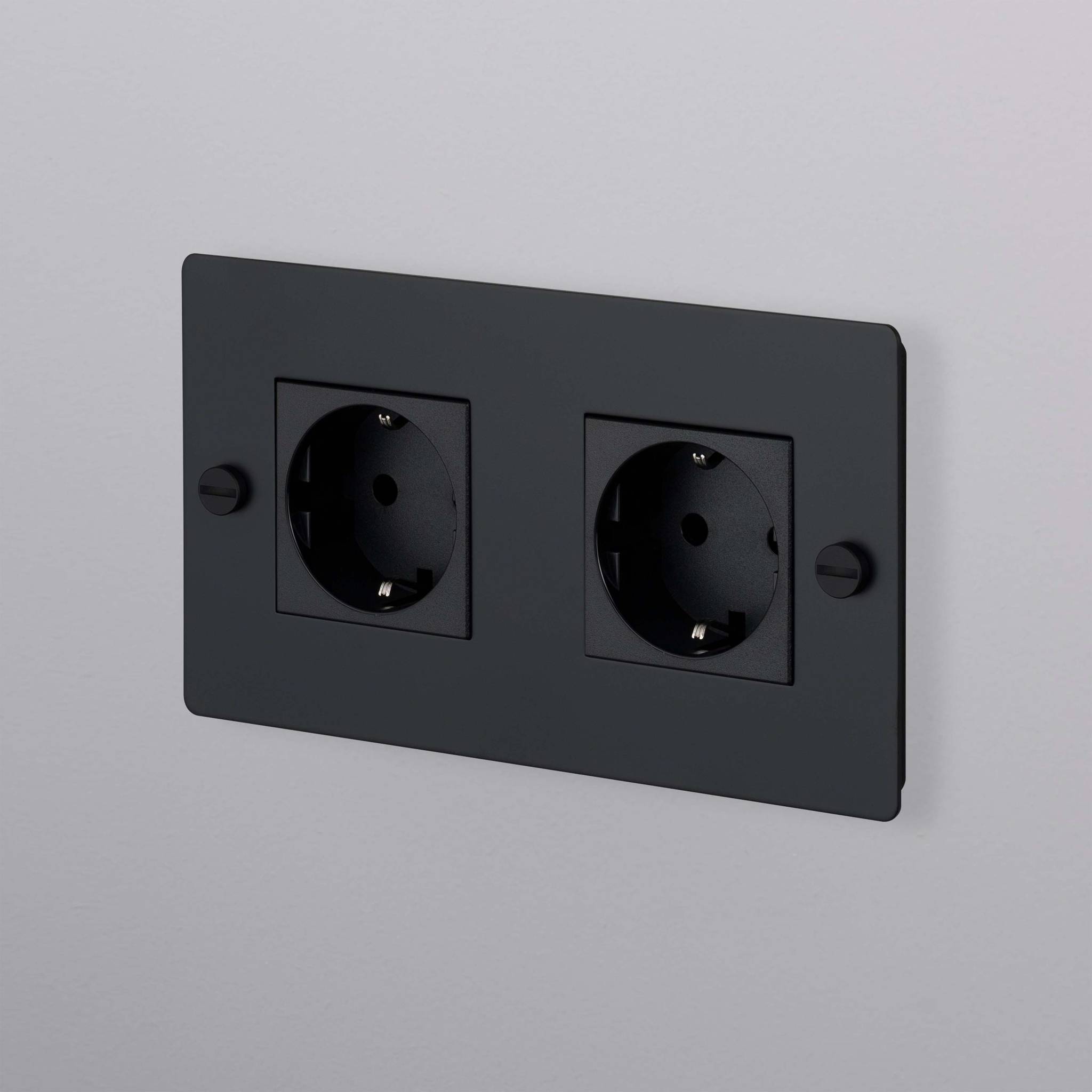 2G SOCKET / SCHUKO TYPE F / WITHOUT LOGO