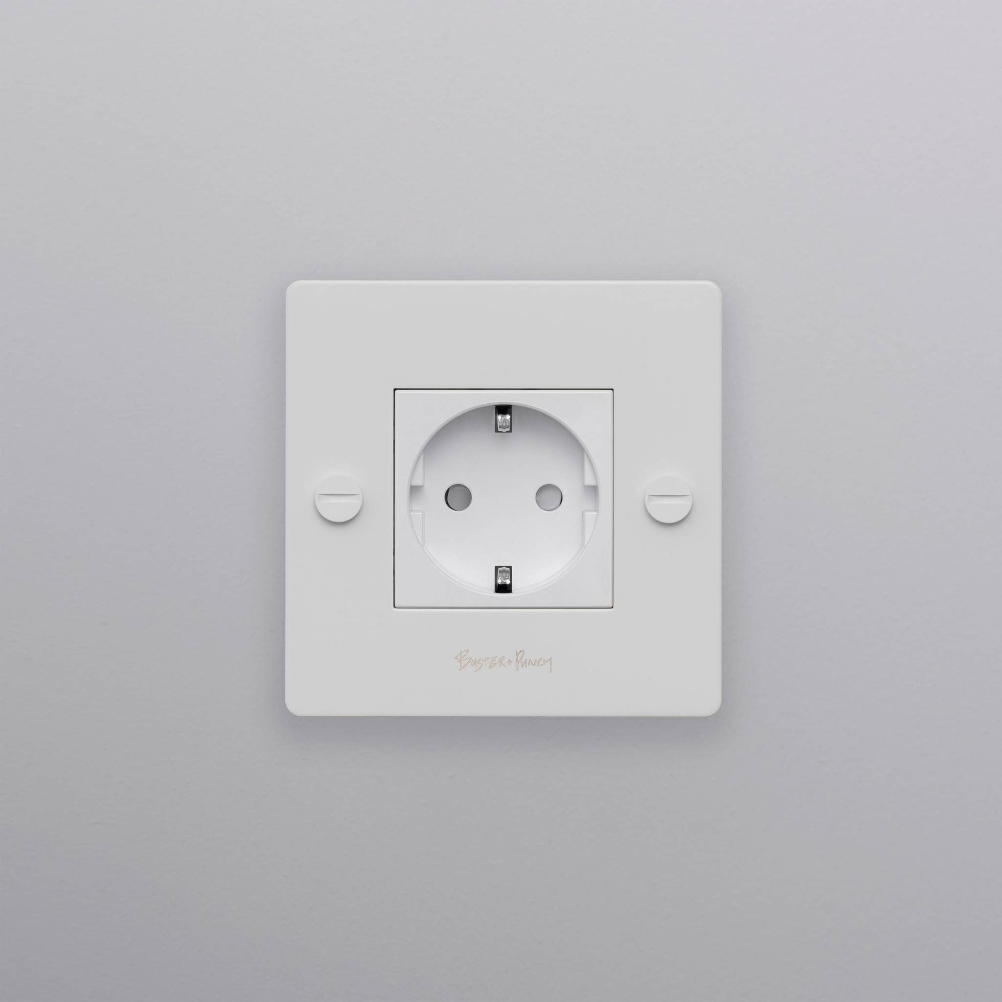 1G SOCKET / SCHUKO TYPE F / CROSS / WITH LOGO