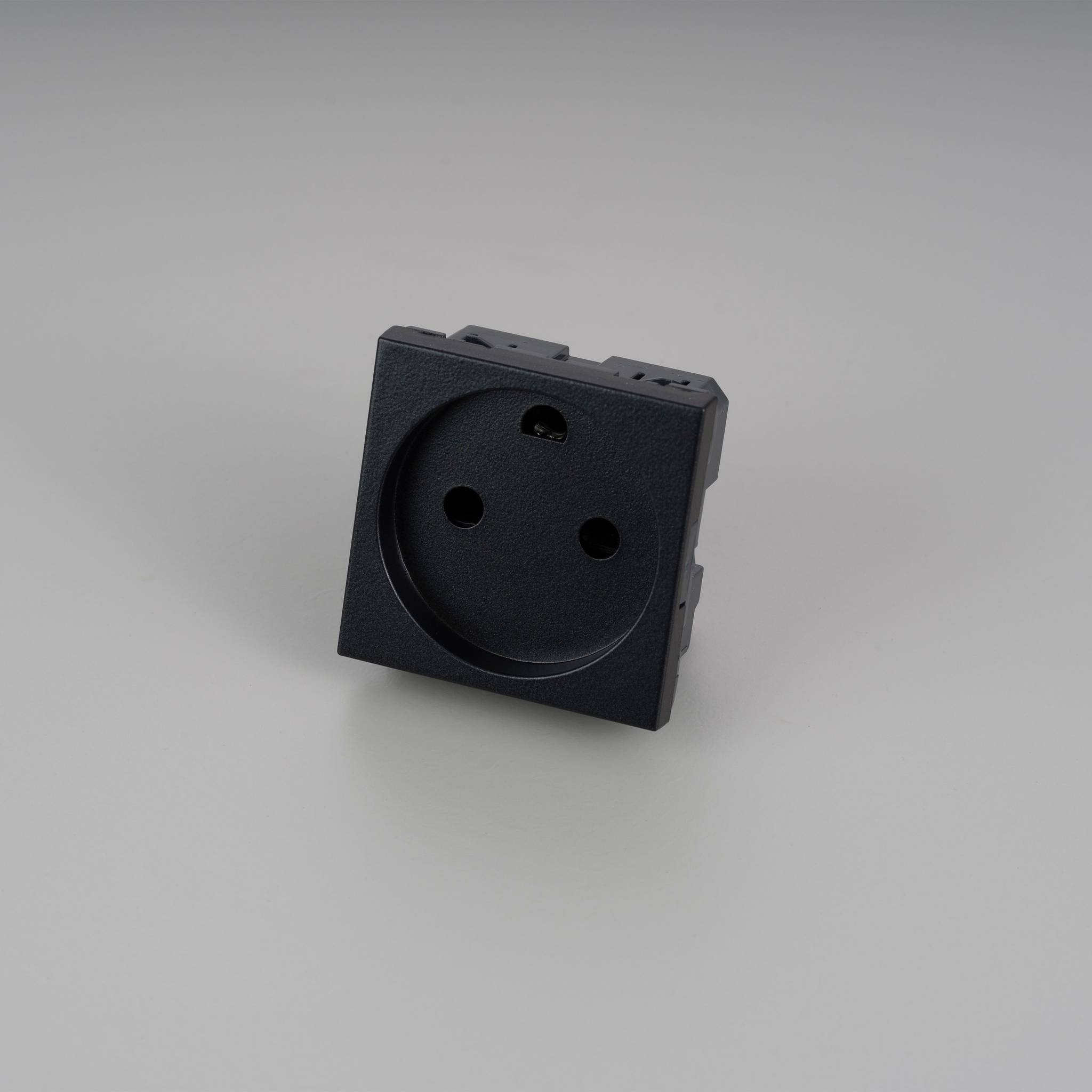 DANISH SOCKET MODULE / TYPE K / 45 MM