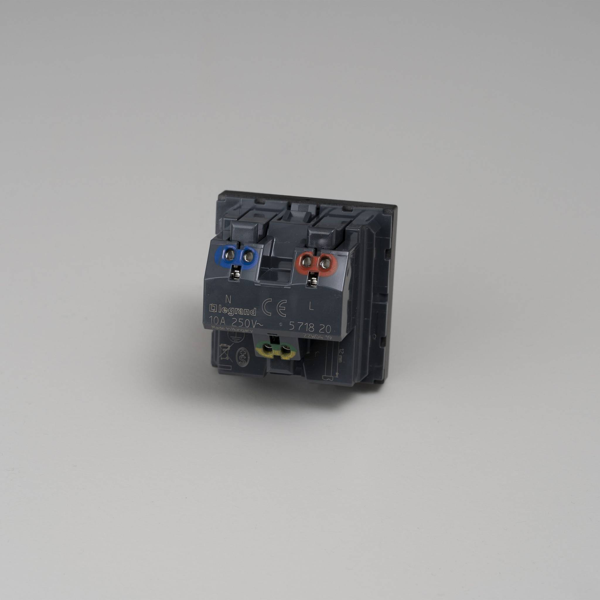 SWISS SOCKET MODULE / TYPE J