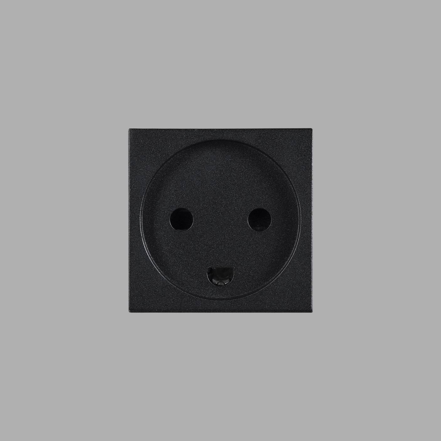 DANISH SOCKET MODULE / TYPE K / 45 MM