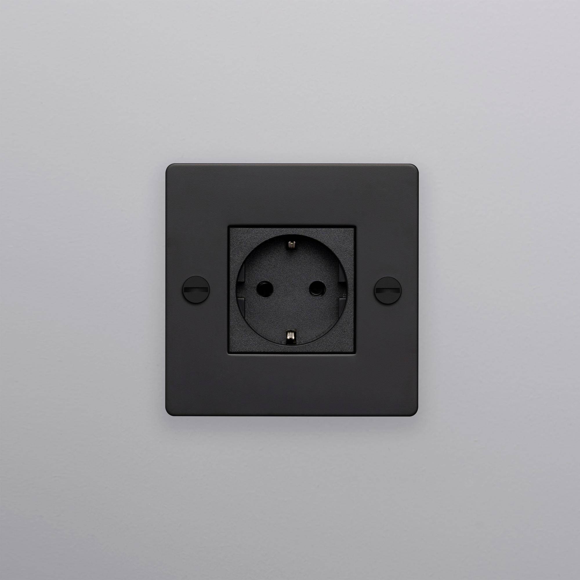 1G SOCKET / SCHUKO TYPE F / CROSS / WITHOUT LOGO