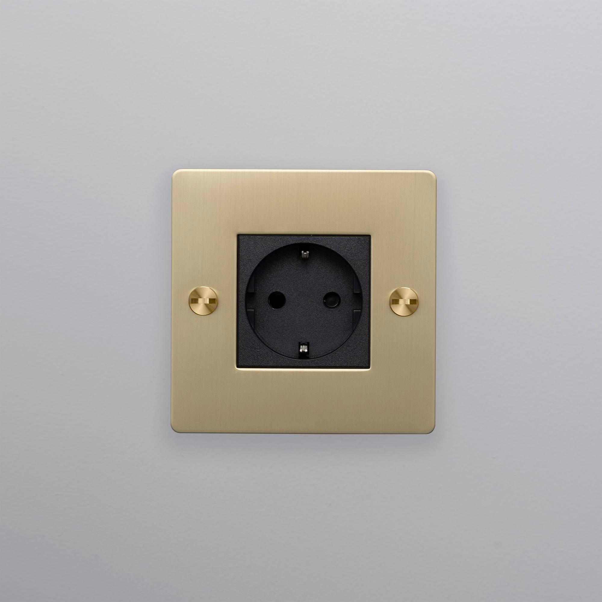 1G SOCKET / SCHUKO TYPE F / CROSS / WITHOUT LOGO