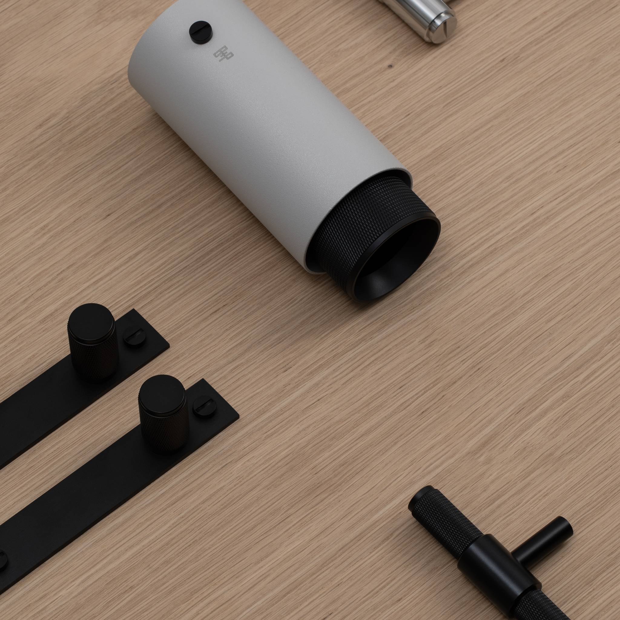 DETAIL KIT / EXHAUST / CROSS