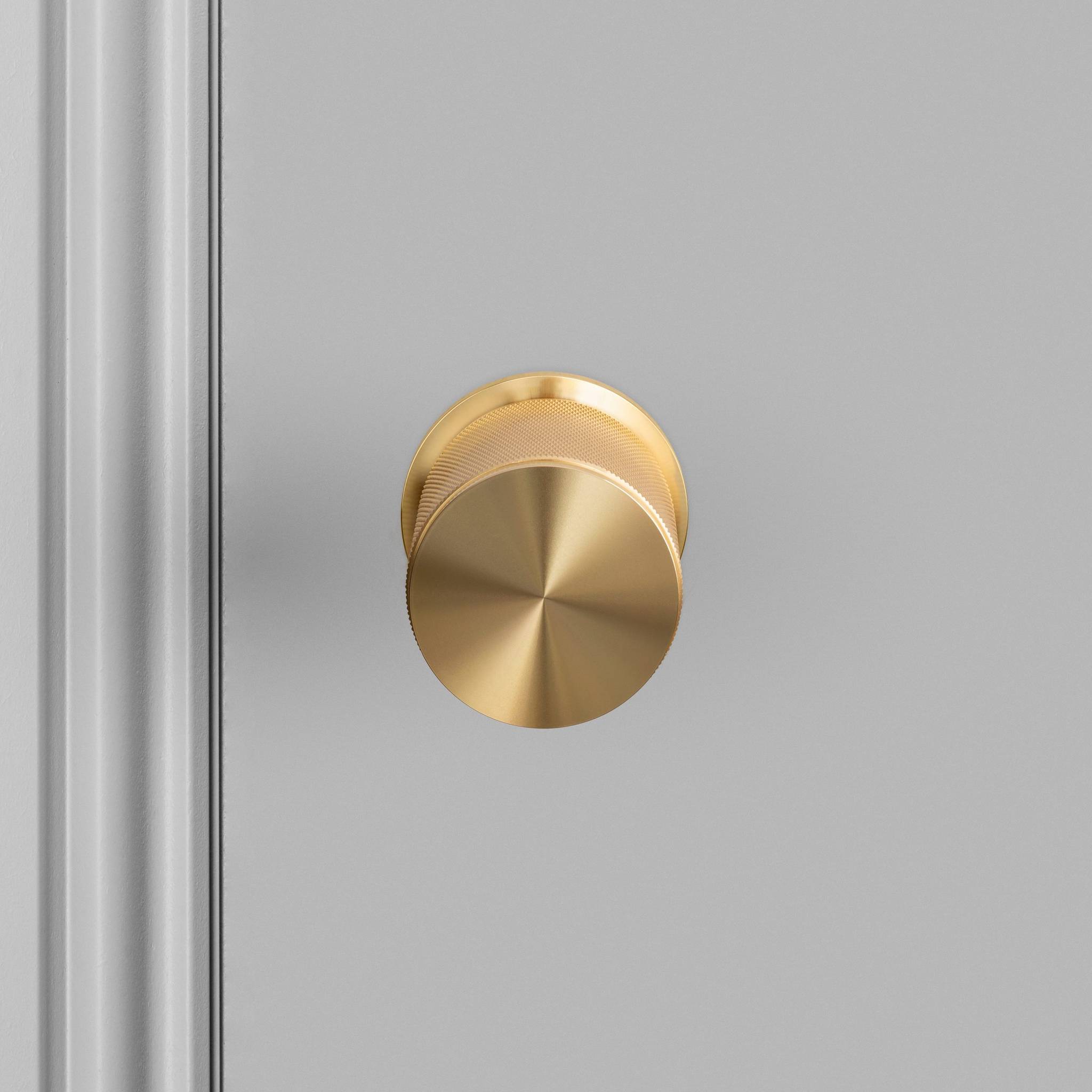 DOOR KNOB / FIXED / SINGLE-SIDED / CROSS