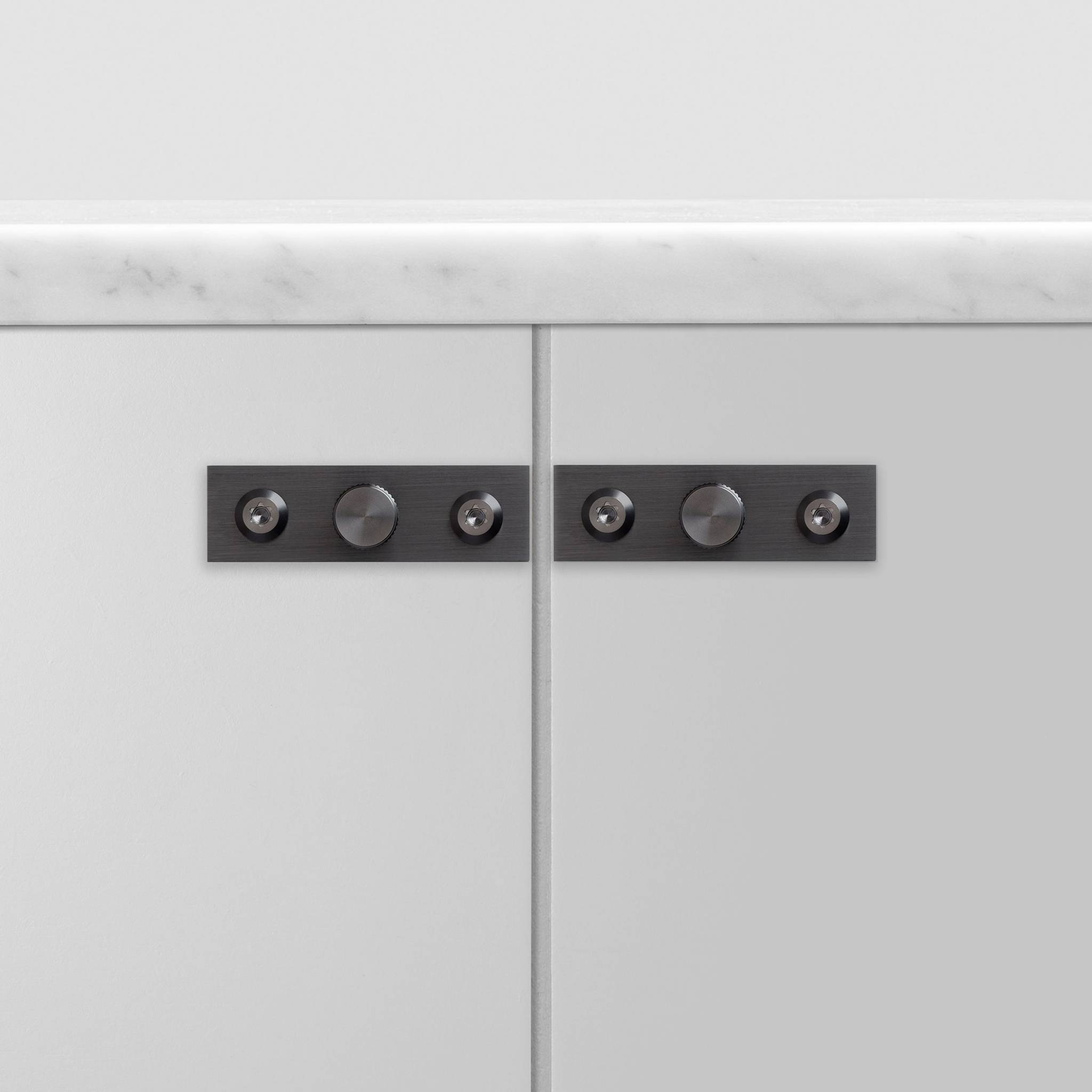 FURNITURE KNOB / PLATE / LINEAR