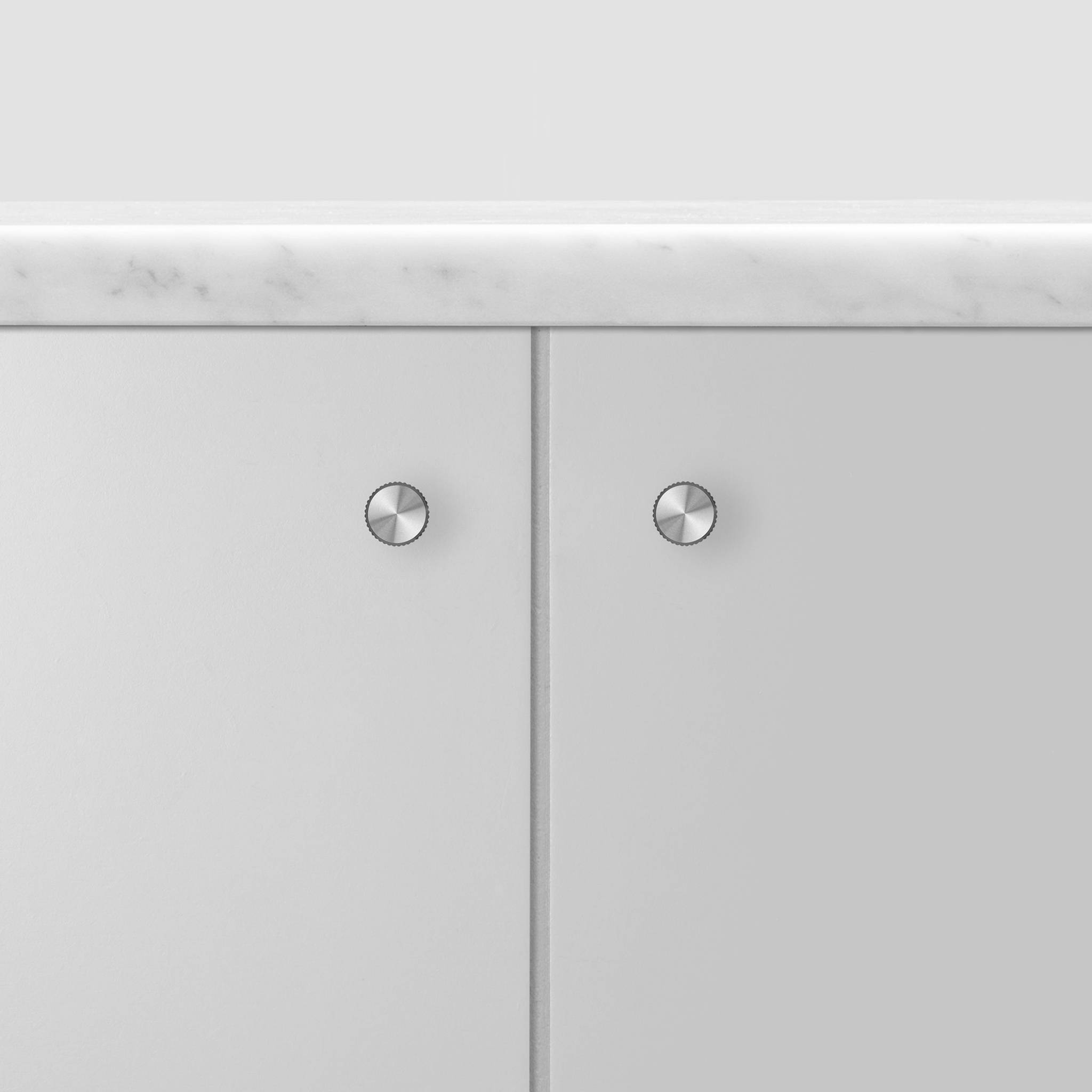 FURNITURE KNOB / LINEAR