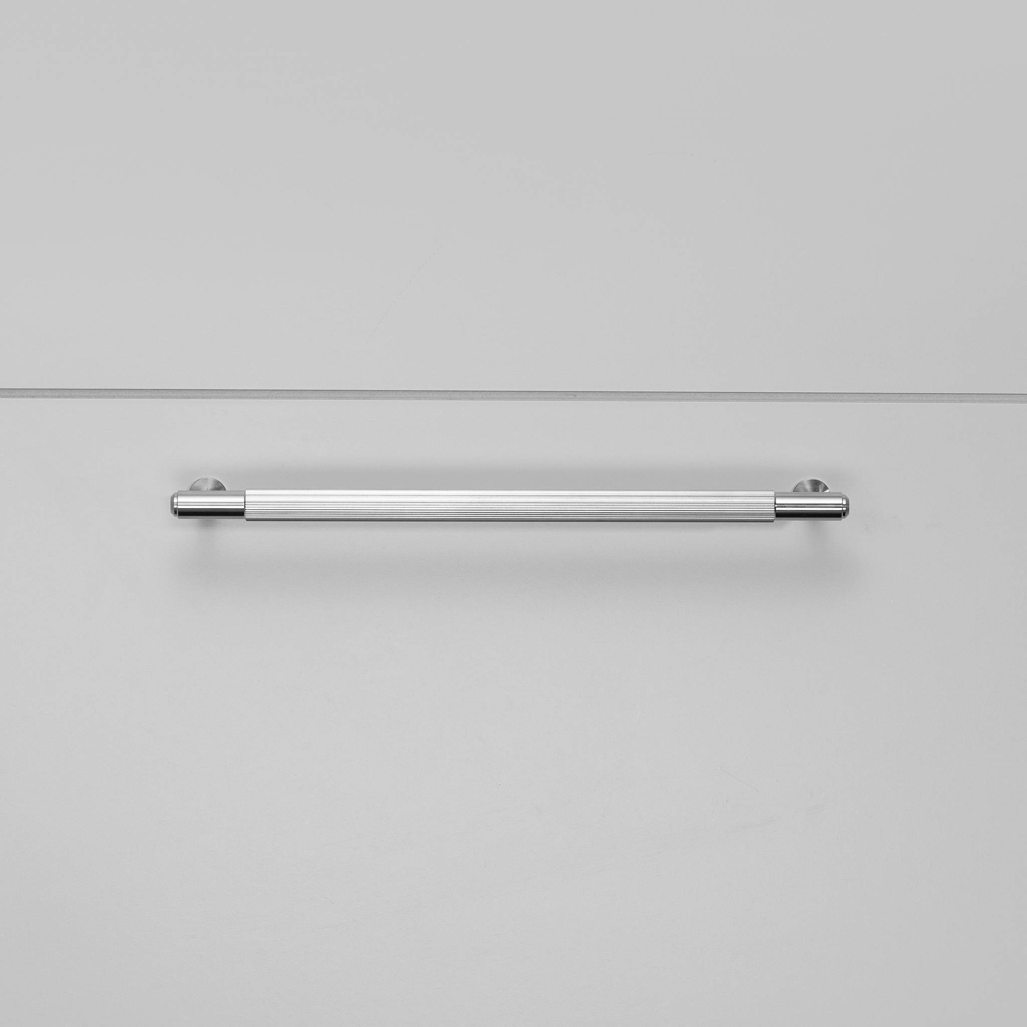 PULL BAR / LINEAR