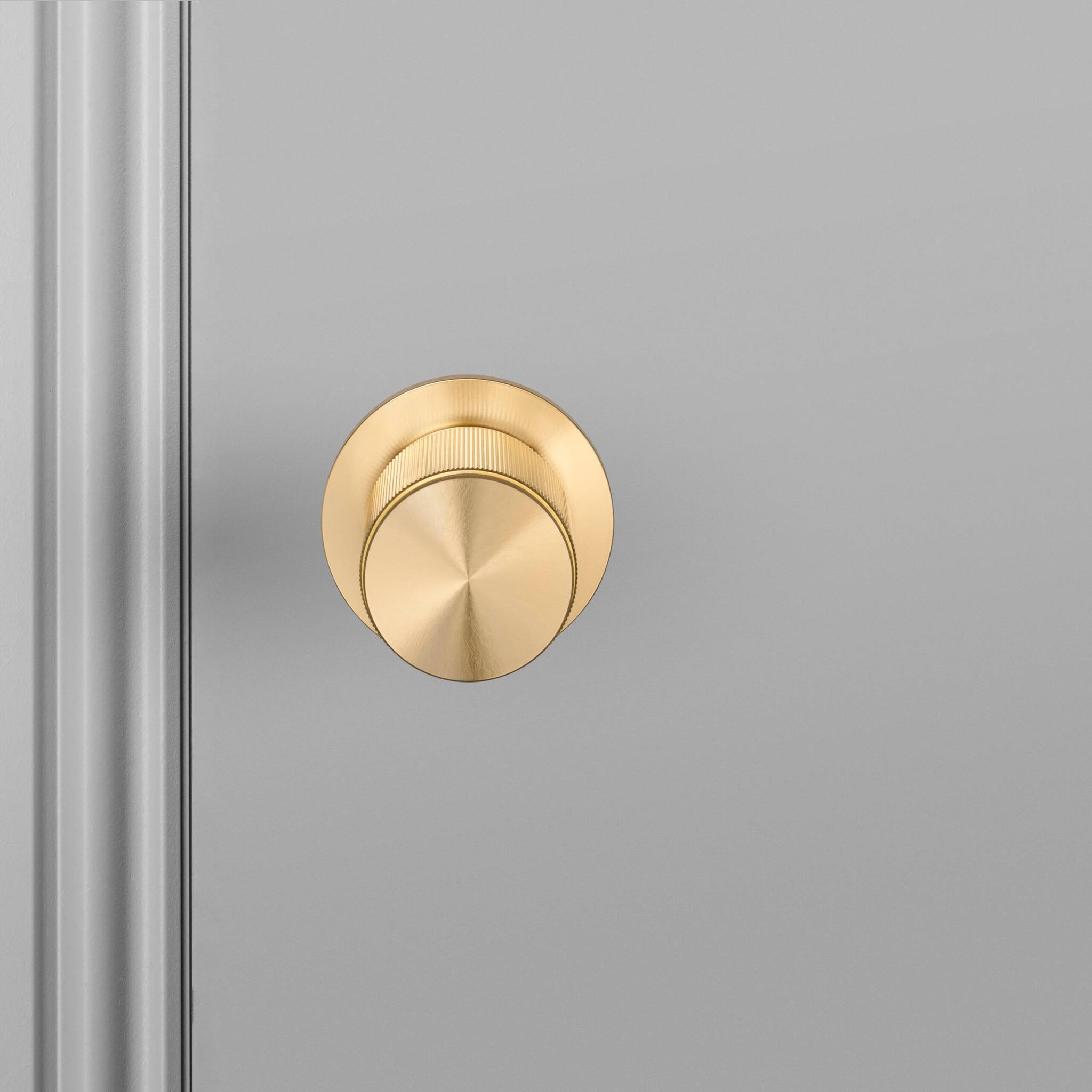 DOOR KNOB / FIXED / SINGLE-SIDED / LINEAR