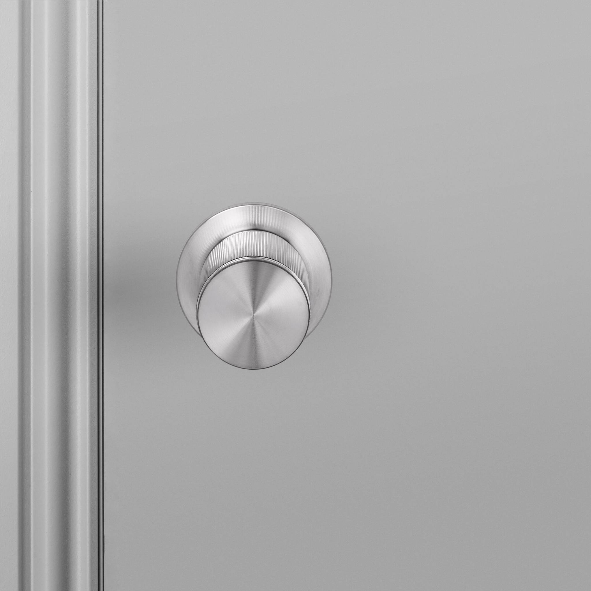 DOOR KNOB / FIXED / SINGLE-SIDED / LINEAR