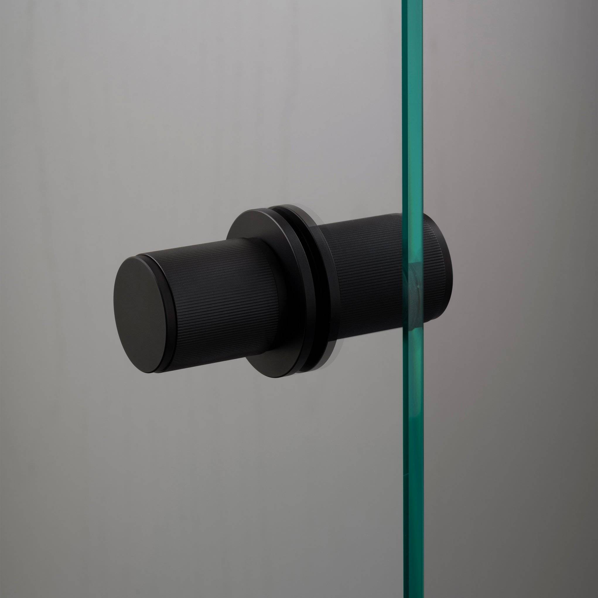 DOOR KNOB / FIXED / DOUBLE-SIDED / LINEAR